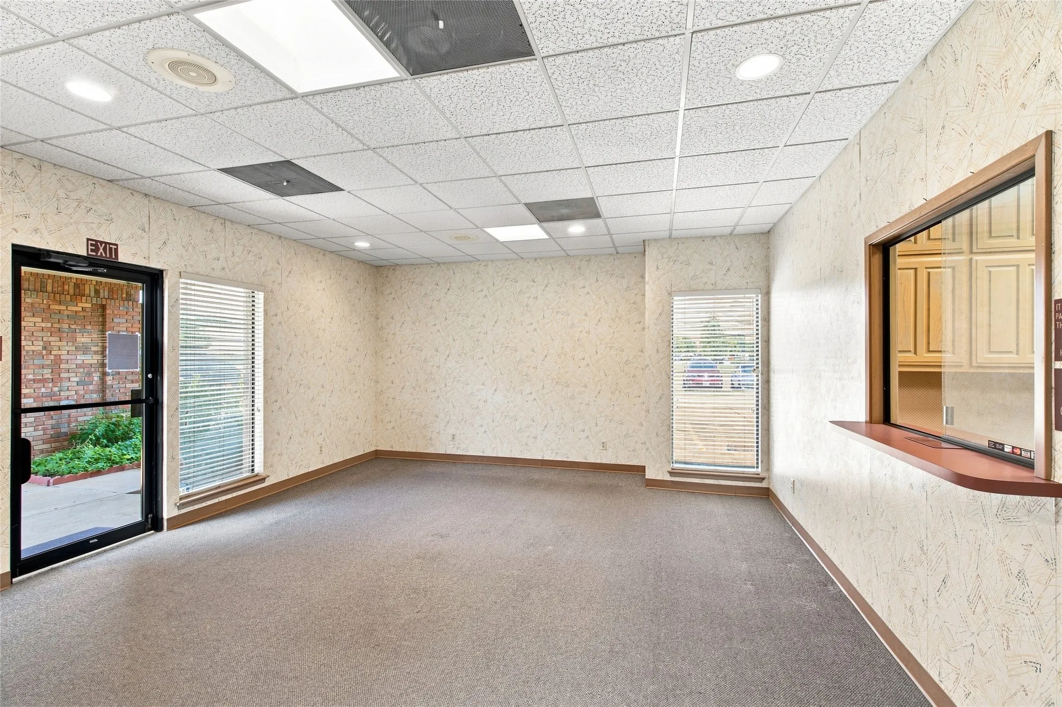 Office For Sale in Tarrant County , 901 Medical Centre Drive C, Arlington, Texas 76012, 0, 0, Garage spaces, 0 Sqft, built in 1984, Price $460,000, mls#21356402, Real Estate Agent in Arlington, Homes For Sale in Tarrant county, Homes For Sale in Arlington, Realtor in Arlington Texas, Real Estate Brokerage Independent Realty Texas, Luminita Cordes Realtor