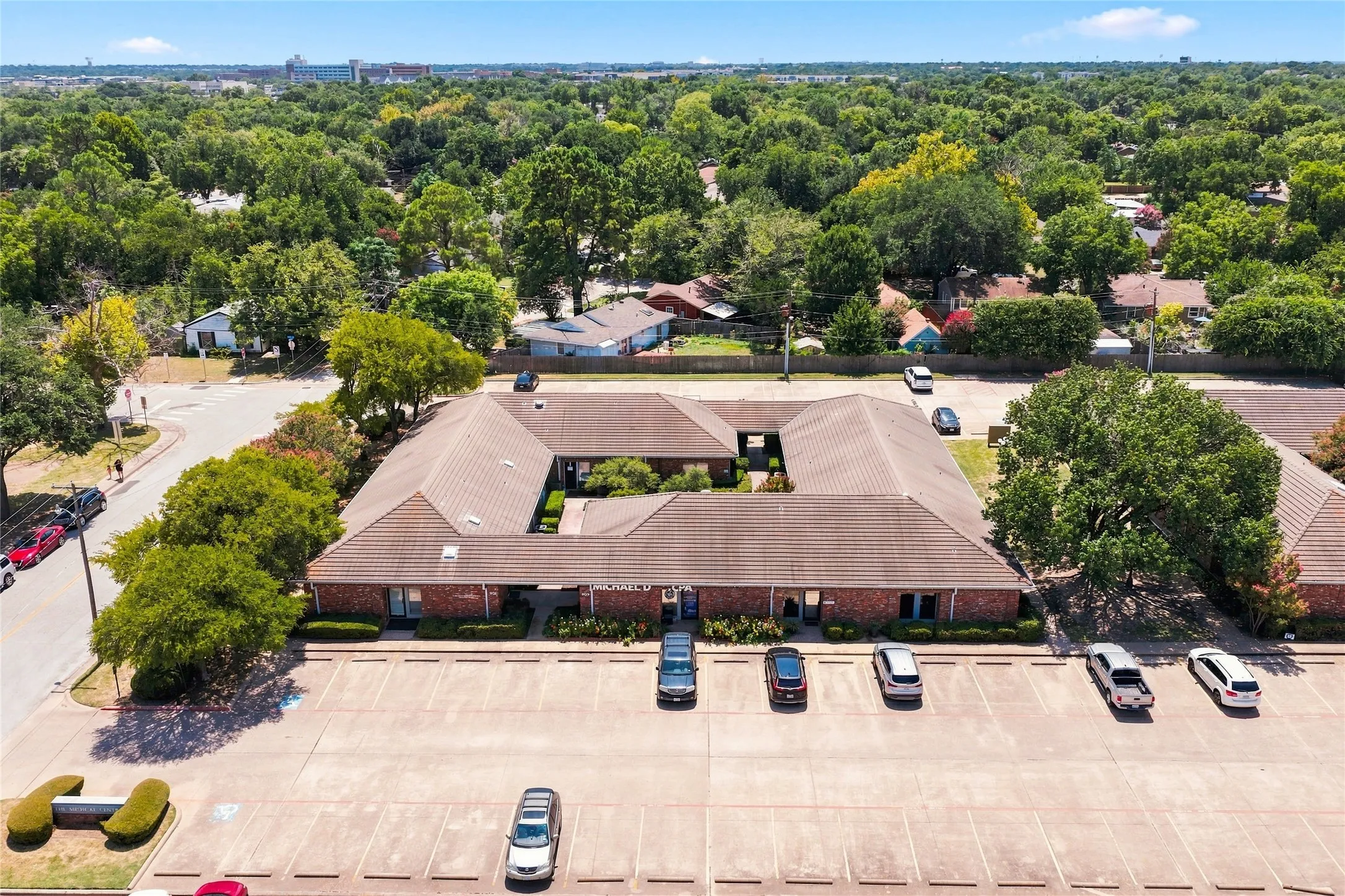 Office For Sale in Tarrant County , 901 Medical Centre Drive C, Arlington, Texas 76012, 0, 0, Garage spaces, 0 Sqft, built in 1984, Price $460,000, mls#21356402, Real Estate Agent in Arlington, Homes For Sale in Tarrant county, Homes For Sale in Arlington, Realtor in Arlington Texas, Real Estate Brokerage Independent Realty Texas, Luminita Cordes Realtor