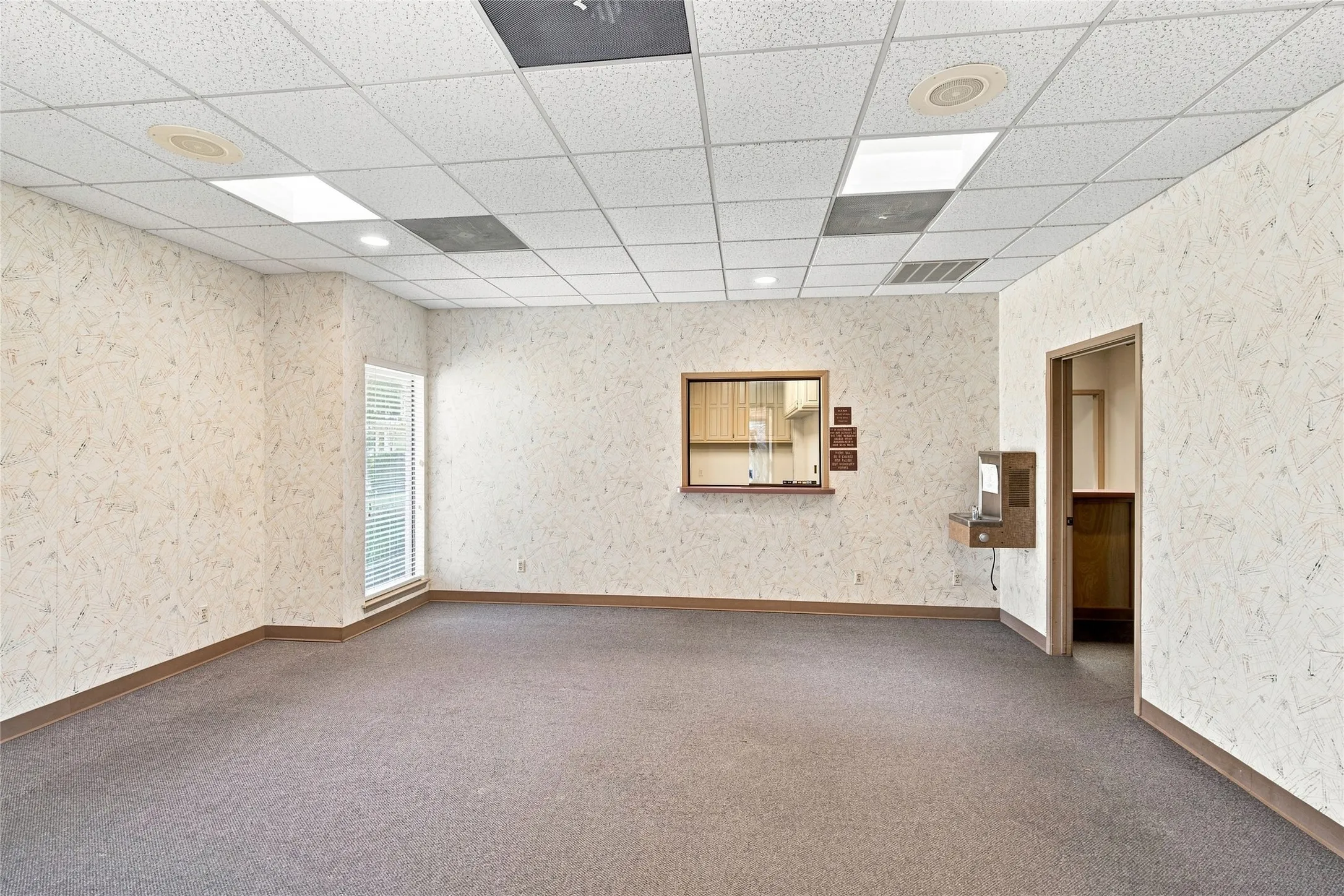 Office For Sale in Tarrant County , 901 Medical Centre Drive C, Arlington, Texas 76012, 0, 0, Garage spaces, 0 Sqft, built in 1984, Price $460,000, mls#21356402, Real Estate Agent in Arlington, Homes For Sale in Tarrant county, Homes For Sale in Arlington, Realtor in Arlington Texas, Real Estate Brokerage Independent Realty Texas, Luminita Cordes Realtor