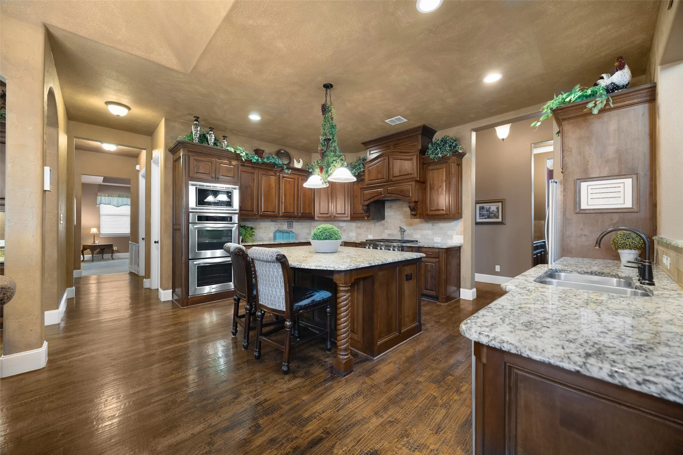 Single Family Residence For Sale in Denton County , 905 Cipriani Drive, Frisco, Texas 75036, 4 Bedroom, 5 Bathroom, 3 Garage spaces, 4,278 Sqft, built in 2010, mls#21347711, Real Estate Agent in Frisco, Homes For Sale in Denton county, Homes For Sale in Frisco, Realtor in Frisco Texas, Real Estate Brokerage Independent Realty Texas, Luminita Cordes Realtor
