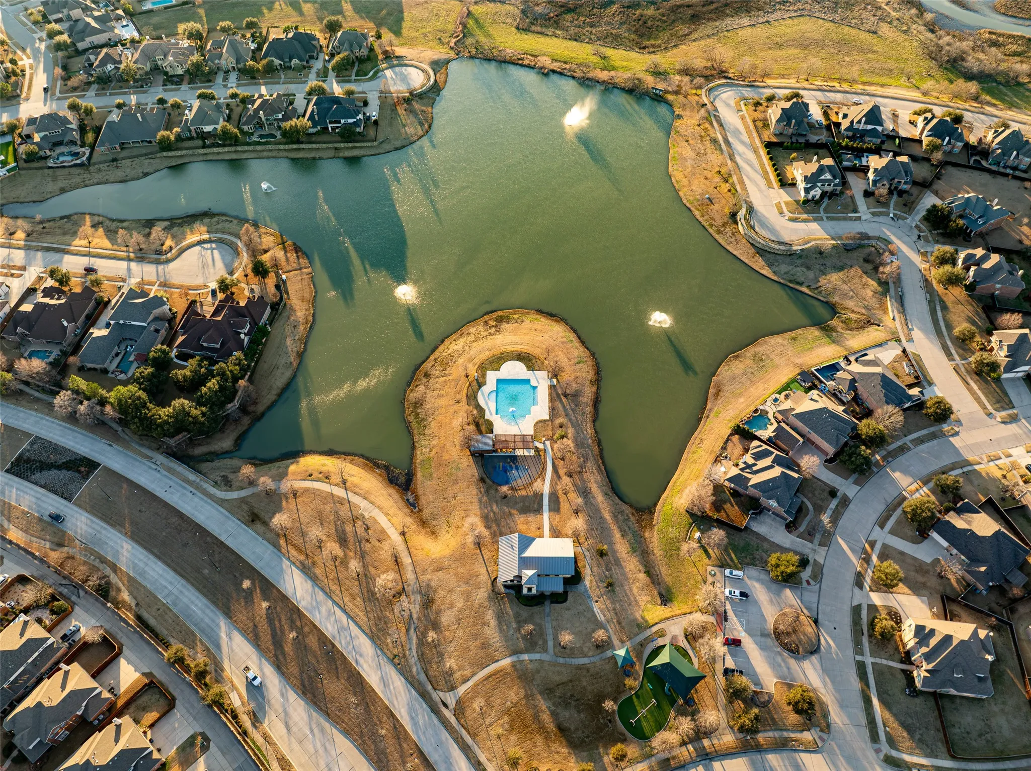 Single Family Residence For Sale in Denton County , 905 Cipriani Drive, Frisco, Texas 75036, 4 Bedroom, 5 Bathroom, 3 Garage spaces, 4,278 Sqft, built in 2010, mls#21347711, Real Estate Agent in Frisco, Homes For Sale in Denton county, Homes For Sale in Frisco, Realtor in Frisco Texas, Real Estate Brokerage Independent Realty Texas, Luminita Cordes Realtor