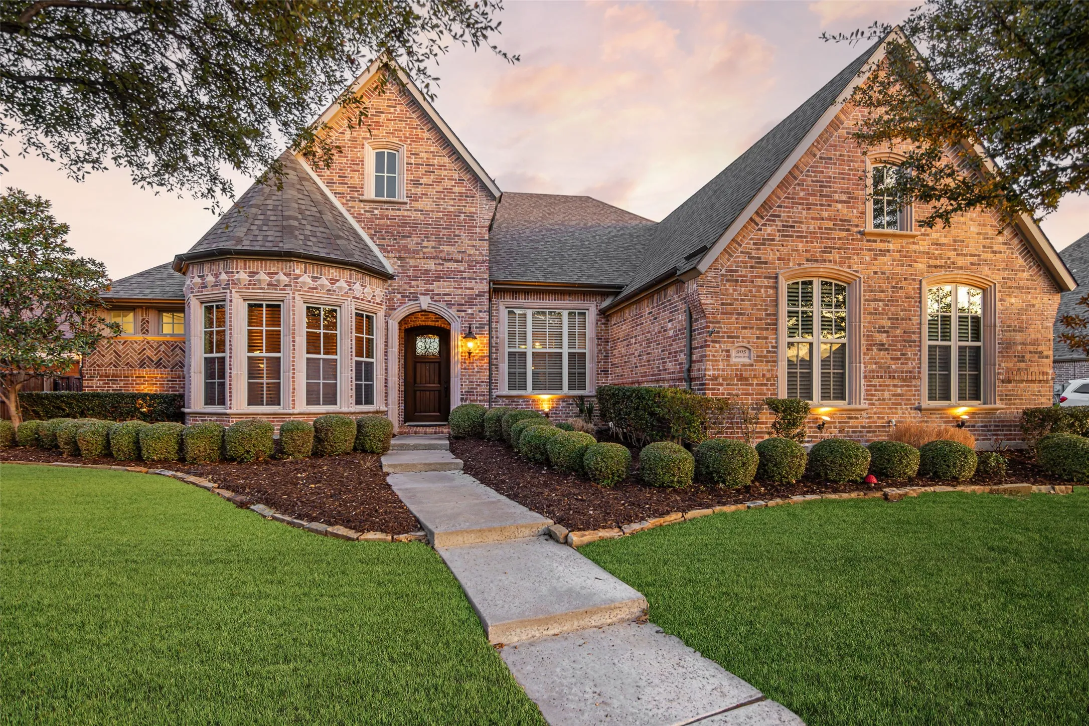 Single Family Residence For Sale in Denton County , 905 Cipriani Drive, Frisco, Texas 75036, 4 Bedroom, 5 Bathroom, 3 Garage spaces, 4,278 Sqft, built in 2010, mls#21347711, Real Estate Agent in Frisco, Homes For Sale in Denton county, Homes For Sale in Frisco, Realtor in Frisco Texas, Real Estate Brokerage Independent Realty Texas, Luminita Cordes Realtor
