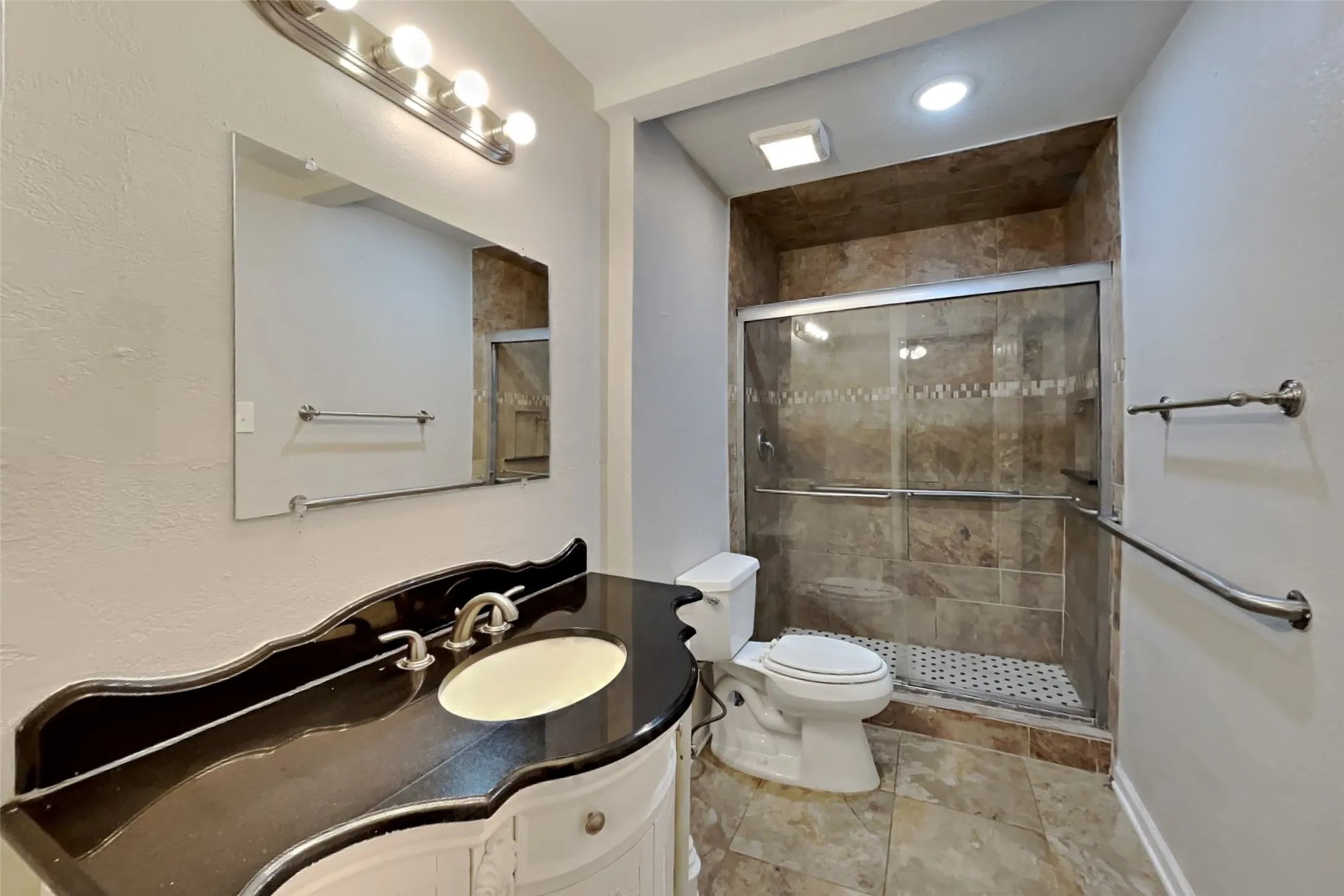 Single Family Residence For Rent in Dallas County , 3413 Castle Rock Lane, Garland, Texas 75044, 4 Bedroom, 3 Bathroom, 2 Garage spaces, 2,071 Sqft, built in 1974, mls#21357580, Real Estate Agent in Garland, Homes For Rent in Dallas county, Homes For Rent in Garland, Realtor in Garland Texas, Real Estate Brokerage Independent Realty Texas, Luminita Cordes Realtor