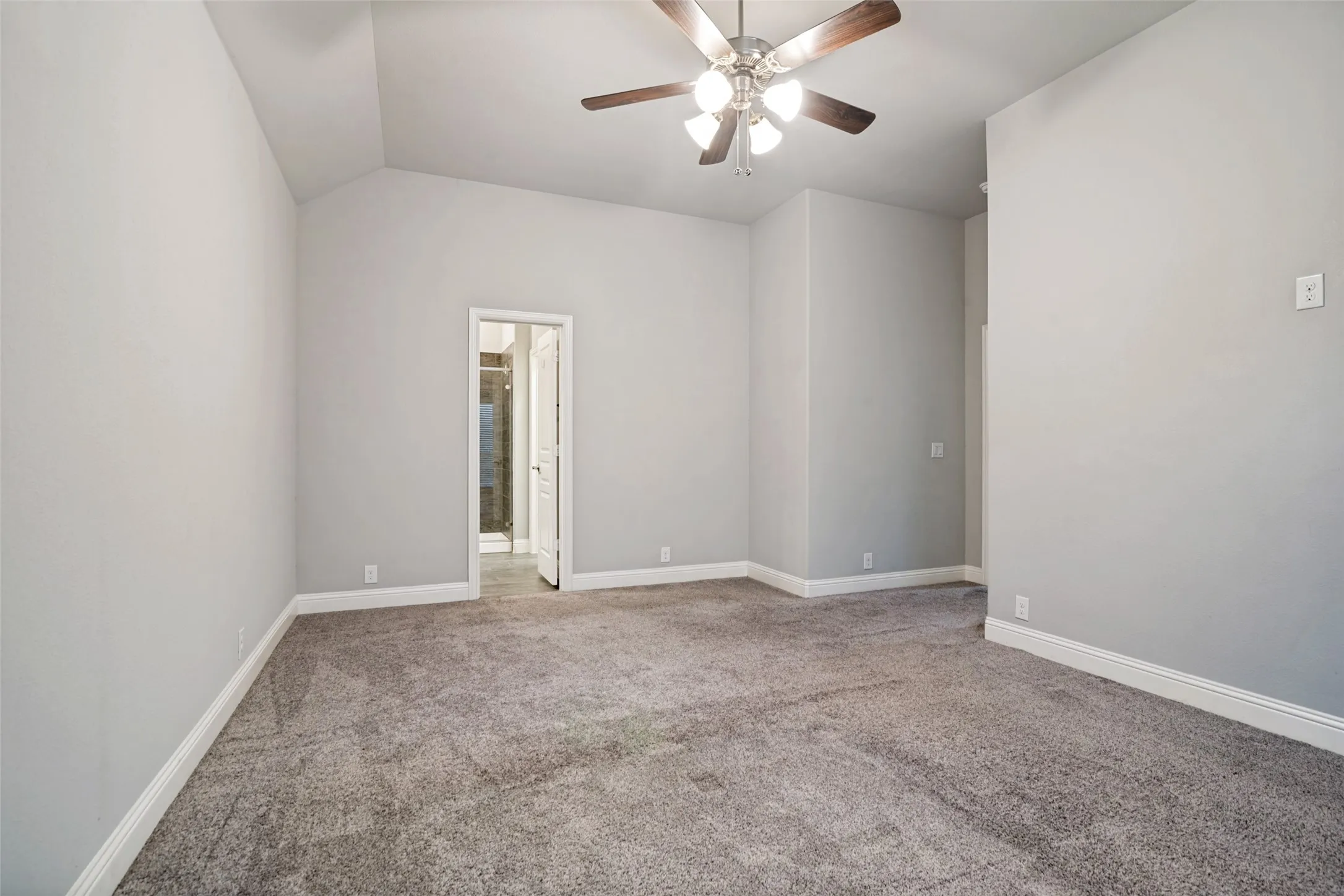 Single Family Residence For Sale in Collin County , 501 Virginia Lane, Wylie, Texas 75098, 5 Bedroom, 3 Bathroom, 2 Garage spaces, 3,116 Sqft, built in 2017, mls#21357542, Real Estate Agent in Wylie, Homes For Sale in Collin county, Homes For Sale in Wylie, Realtor in Wylie Texas, Real Estate Brokerage Independent Realty Texas, Luminita Cordes Realtor