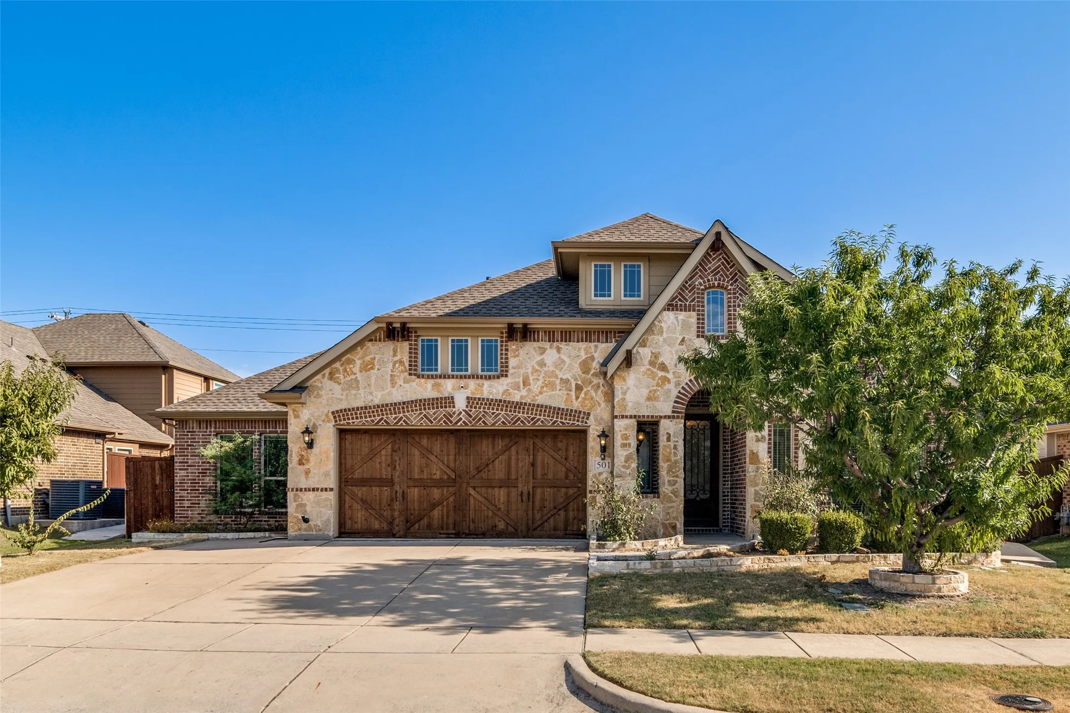 Single Family Residence For Sale in Collin County , 501 Virginia Lane, Wylie, Texas 75098, 5 Bedroom, 3 Bathroom, 2 Garage spaces, 3,116 Sqft, built in 2017, mls#21357542, Real Estate Agent in Wylie, Homes For Sale in Collin county, Homes For Sale in Wylie, Realtor in Wylie Texas, Real Estate Brokerage Independent Realty Texas, Luminita Cordes Realtor