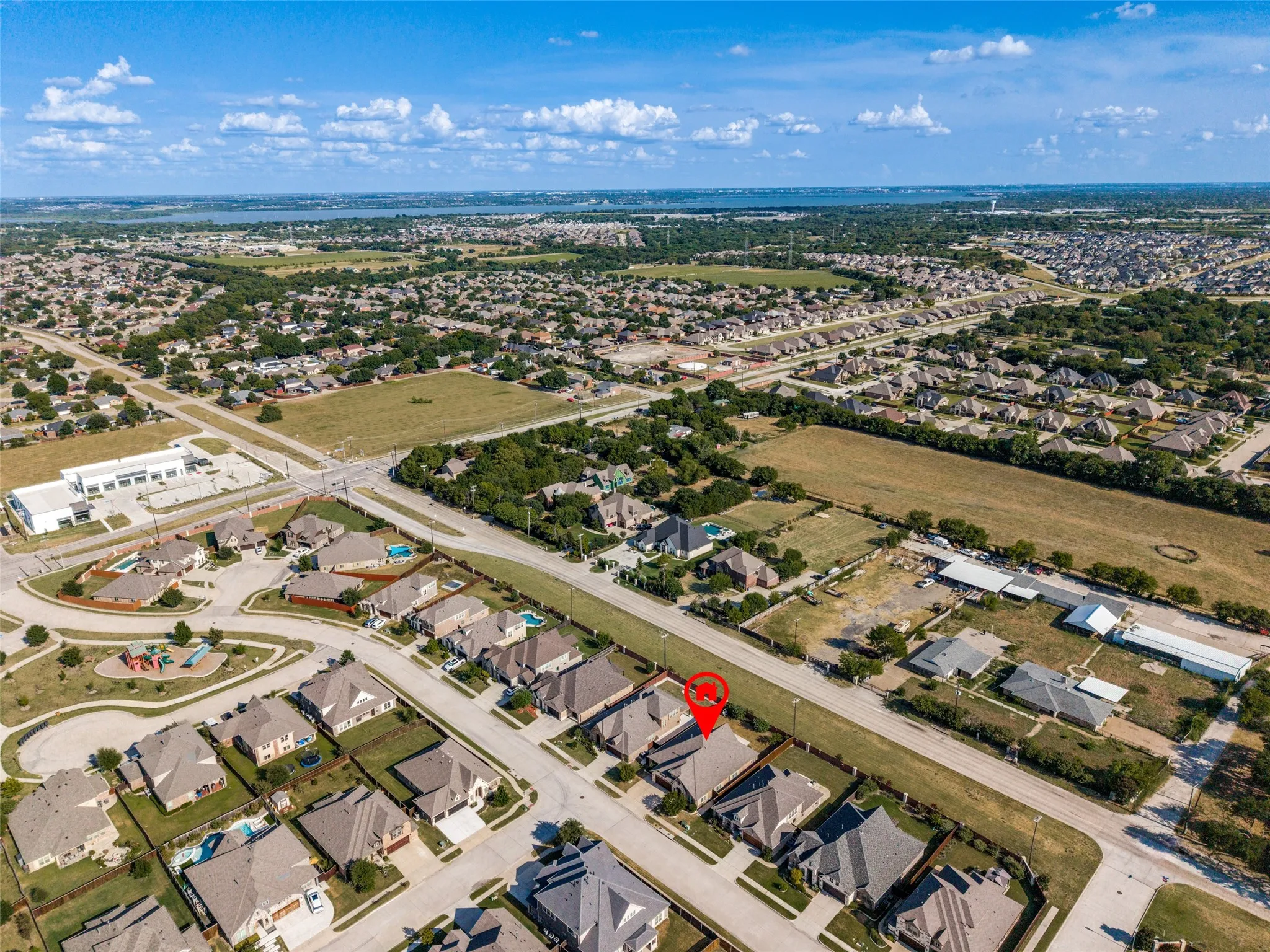 Single Family Residence For Sale in Collin County , 501 Virginia Lane, Wylie, Texas 75098, 5 Bedroom, 3 Bathroom, 2 Garage spaces, 3,116 Sqft, built in 2017, mls#21357542, Real Estate Agent in Wylie, Homes For Sale in Collin county, Homes For Sale in Wylie, Realtor in Wylie Texas, Real Estate Brokerage Independent Realty Texas, Luminita Cordes Realtor