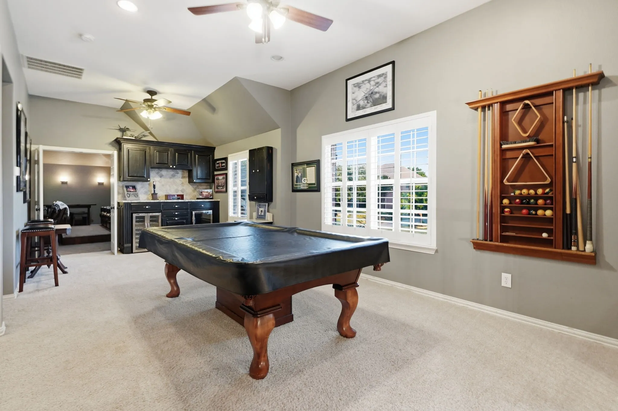 Single Family Residence For Sale in Tarrant County , 809 Weybridge Lane, Keller, Texas 76248, 5 Bedroom, 4 Bathroom, 3 Garage spaces, 4,316 Sqft, built in 2001, mls#21338587, Real Estate Agent in Keller, Homes For Sale in Tarrant county, Homes For Sale in Keller, Realtor in Keller Texas, Real Estate Brokerage Independent Realty Texas, Luminita Cordes Realtor
