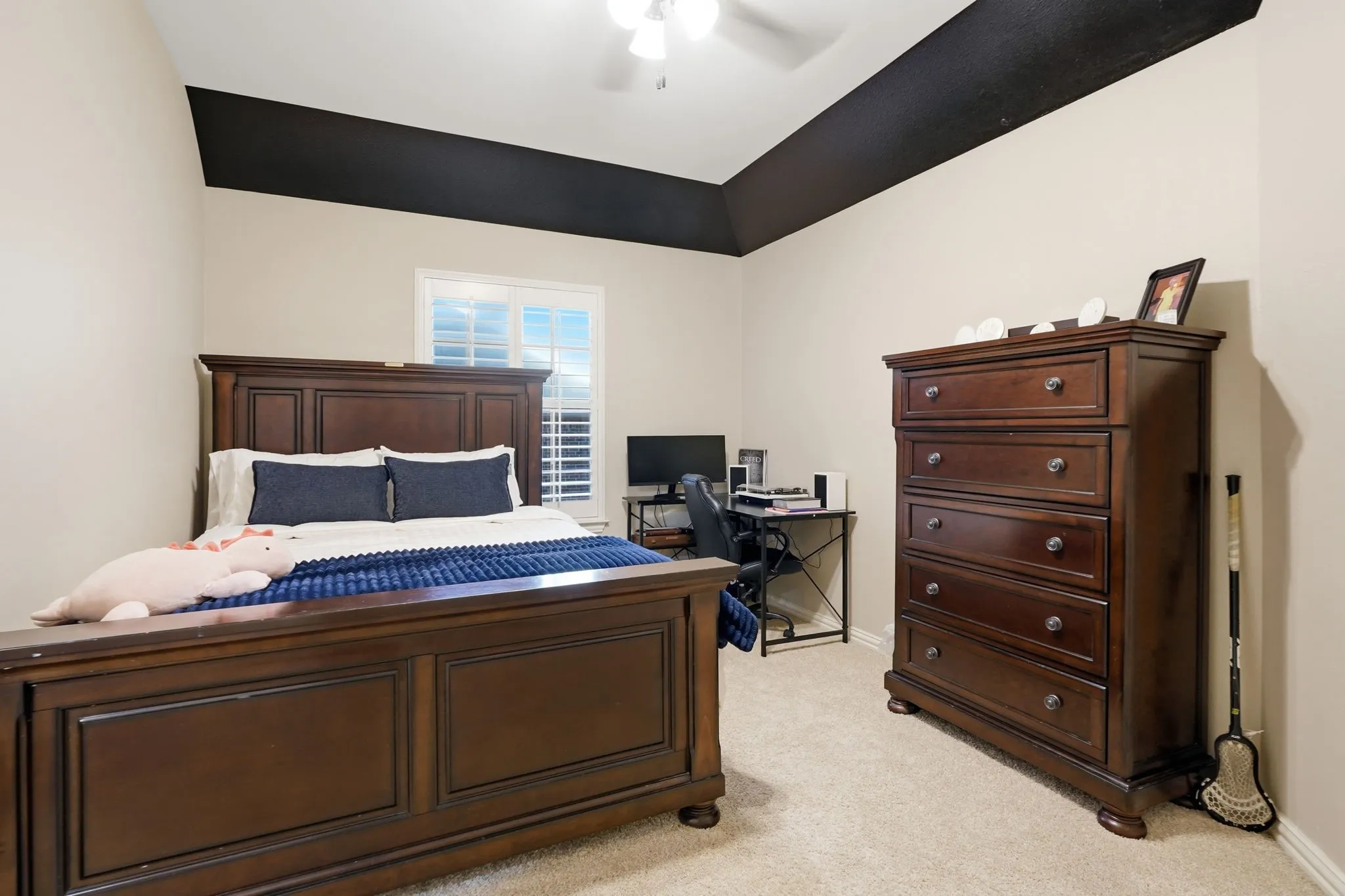 Single Family Residence For Sale in Tarrant County , 809 Weybridge Lane, Keller, Texas 76248, 5 Bedroom, 4 Bathroom, 3 Garage spaces, 4,316 Sqft, built in 2001, mls#21338587, Real Estate Agent in Keller, Homes For Sale in Tarrant county, Homes For Sale in Keller, Realtor in Keller Texas, Real Estate Brokerage Independent Realty Texas, Luminita Cordes Realtor