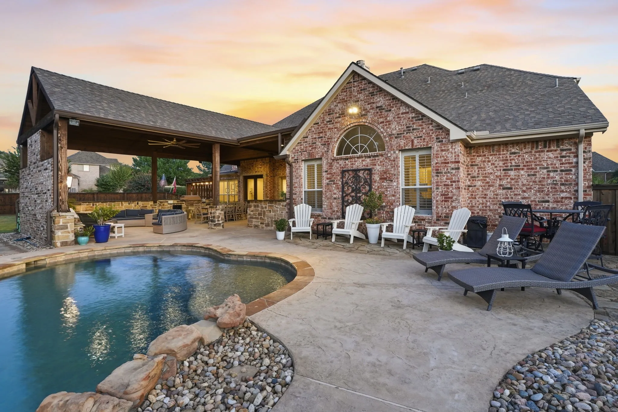 Single Family Residence For Sale in Tarrant County , 809 Weybridge Lane, Keller, Texas 76248, 5 Bedroom, 4 Bathroom, 3 Garage spaces, 4,316 Sqft, built in 2001, mls#21338587, Real Estate Agent in Keller, Homes For Sale in Tarrant county, Homes For Sale in Keller, Realtor in Keller Texas, Real Estate Brokerage Independent Realty Texas, Luminita Cordes Realtor
