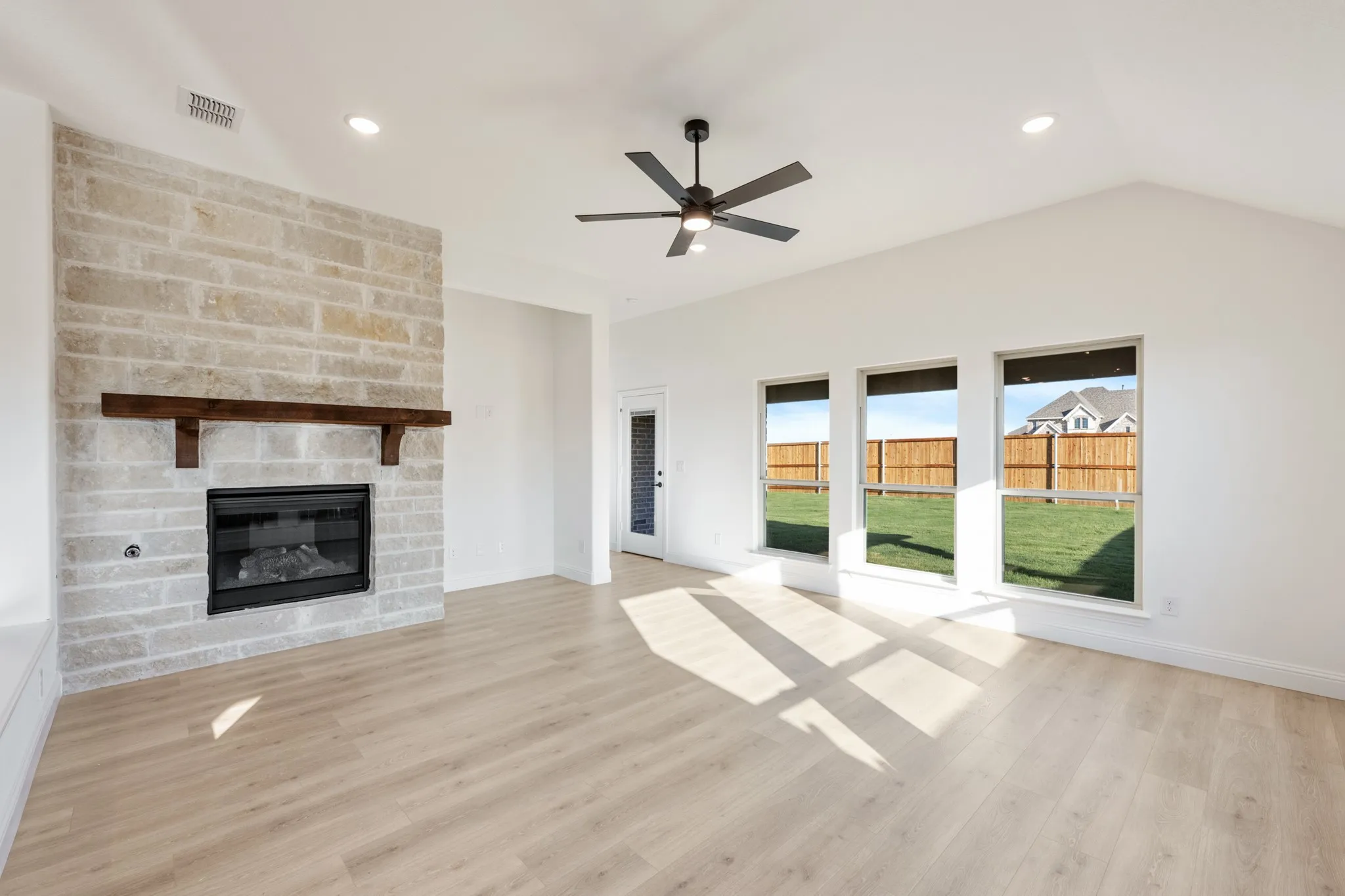 Single Family Residence For Sale in Rockwall County , 2120 Saint Annes Boulevard, Royse City, Texas 75189, 3 Bedroom, 2 Bathroom, 2 Garage spaces, 1,840 Sqft, built in 2025, mls#21357613, Real Estate Agent in Royse City, Homes For Sale in Rockwall county, Homes For Sale in Royse City, Realtor in Royse City Texas, Real Estate Brokerage Independent Realty Texas, Luminita Cordes Realtor