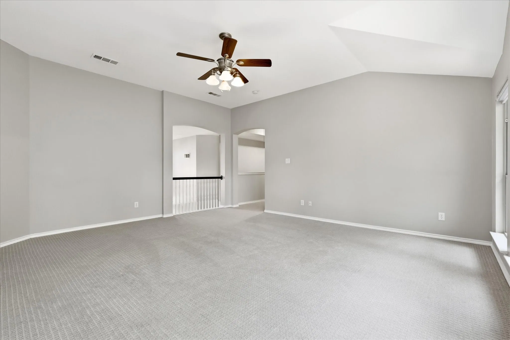 Single Family Residence For Sale in Denton County , 3317 Brampton Drive, Corinth, Texas 76210, 4 Bedroom, 4 Bathroom, 2 Garage spaces, 2,860 Sqft, built in 1999, mls#21355698, Real Estate Agent in Corinth, Homes For Sale in Denton county, Homes For Sale in Corinth, Realtor in Corinth Texas, Real Estate Brokerage Independent Realty Texas, Luminita Cordes Realtor