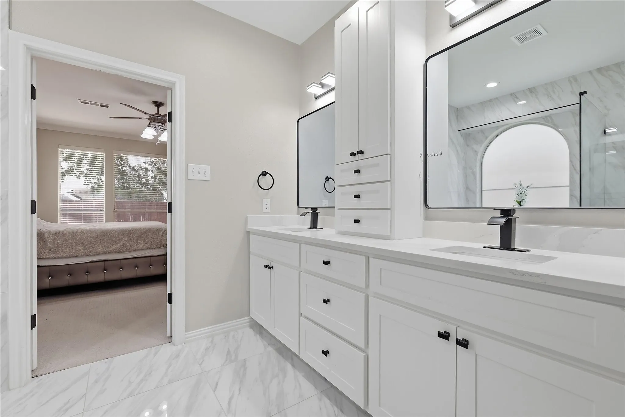 Single Family Residence For Sale in Denton County , 3317 Brampton Drive, Corinth, Texas 76210, 4 Bedroom, 4 Bathroom, 2 Garage spaces, 2,860 Sqft, built in 1999, mls#21355698, Real Estate Agent in Corinth, Homes For Sale in Denton county, Homes For Sale in Corinth, Realtor in Corinth Texas, Real Estate Brokerage Independent Realty Texas, Luminita Cordes Realtor