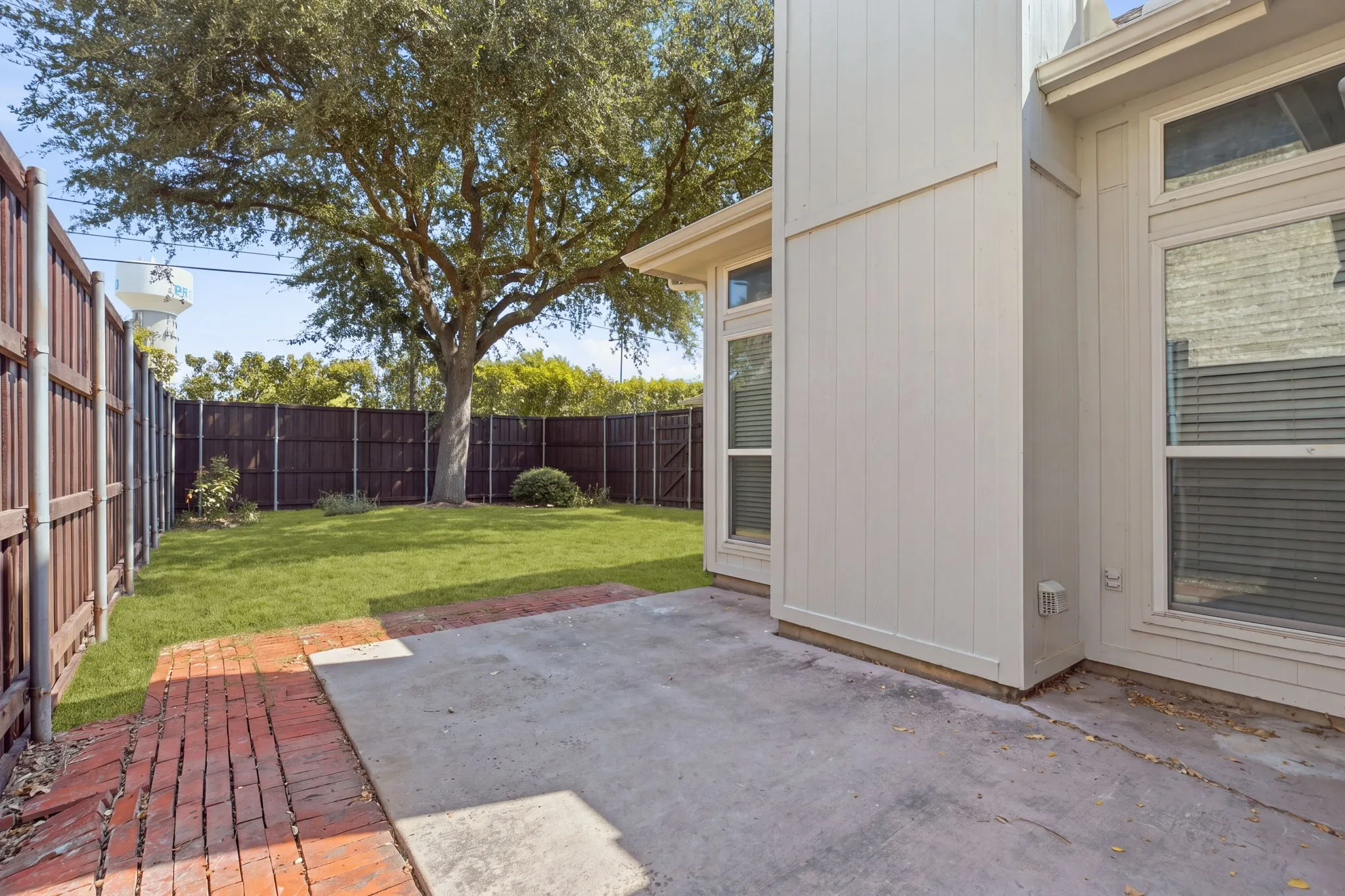 Single Family Residence For Sale in Collin County , 10708 Jackson Lane, Frisco, Texas 75035, 4 Bedroom, 2 Bathroom, 2 Garage spaces, 1,693 Sqft, built in 1993, mls#21356843, Real Estate Agent in Frisco, Homes For Sale in Collin county, Homes For Sale in Frisco, Realtor in Frisco Texas, Real Estate Brokerage Independent Realty Texas, Luminita Cordes Realtor