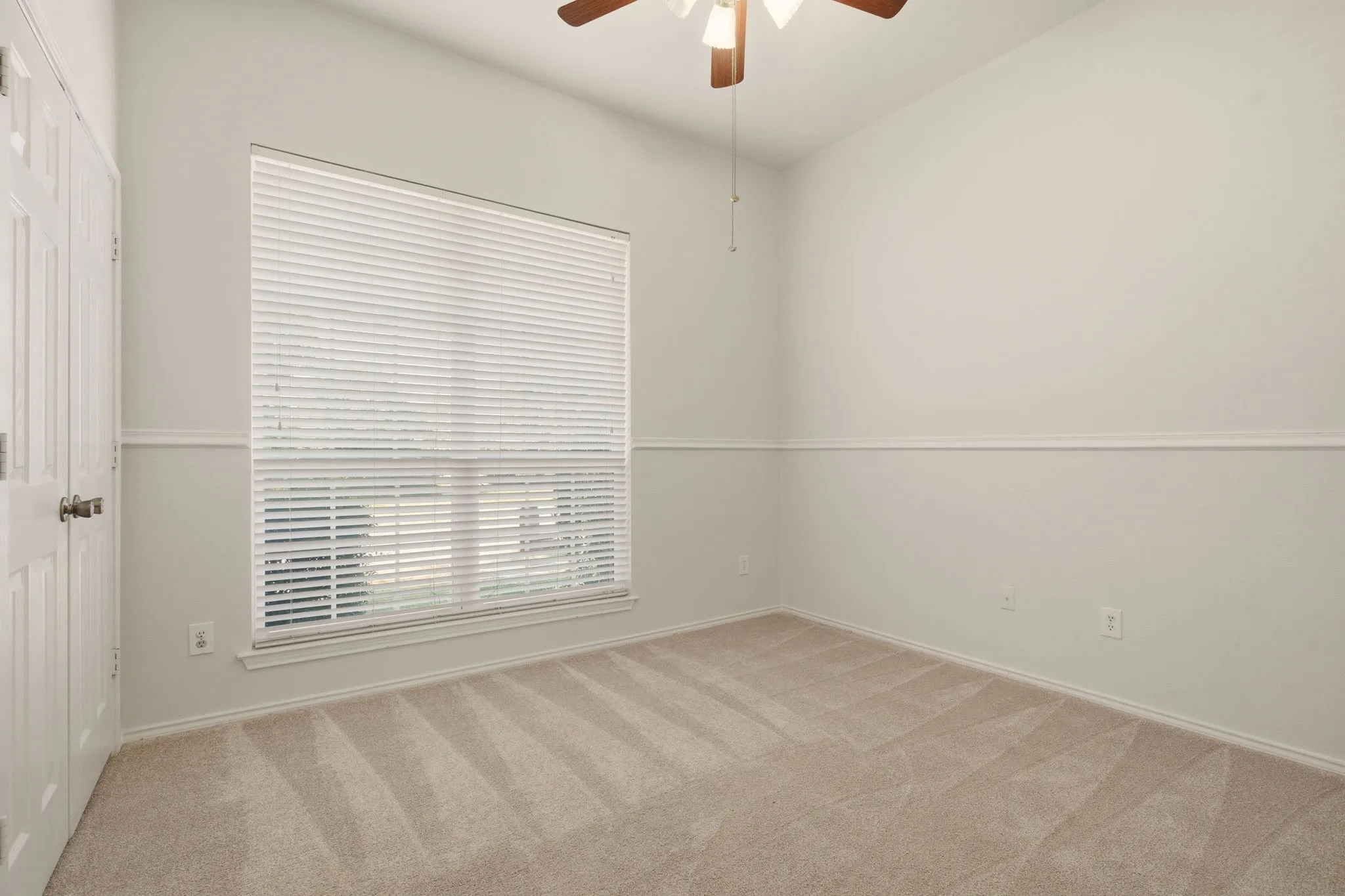 Single Family Residence For Sale in Collin County , 10708 Jackson Lane, Frisco, Texas 75035, 4 Bedroom, 2 Bathroom, 2 Garage spaces, 1,693 Sqft, built in 1993, mls#21356843, Real Estate Agent in Frisco, Homes For Sale in Collin county, Homes For Sale in Frisco, Realtor in Frisco Texas, Real Estate Brokerage Independent Realty Texas, Luminita Cordes Realtor
