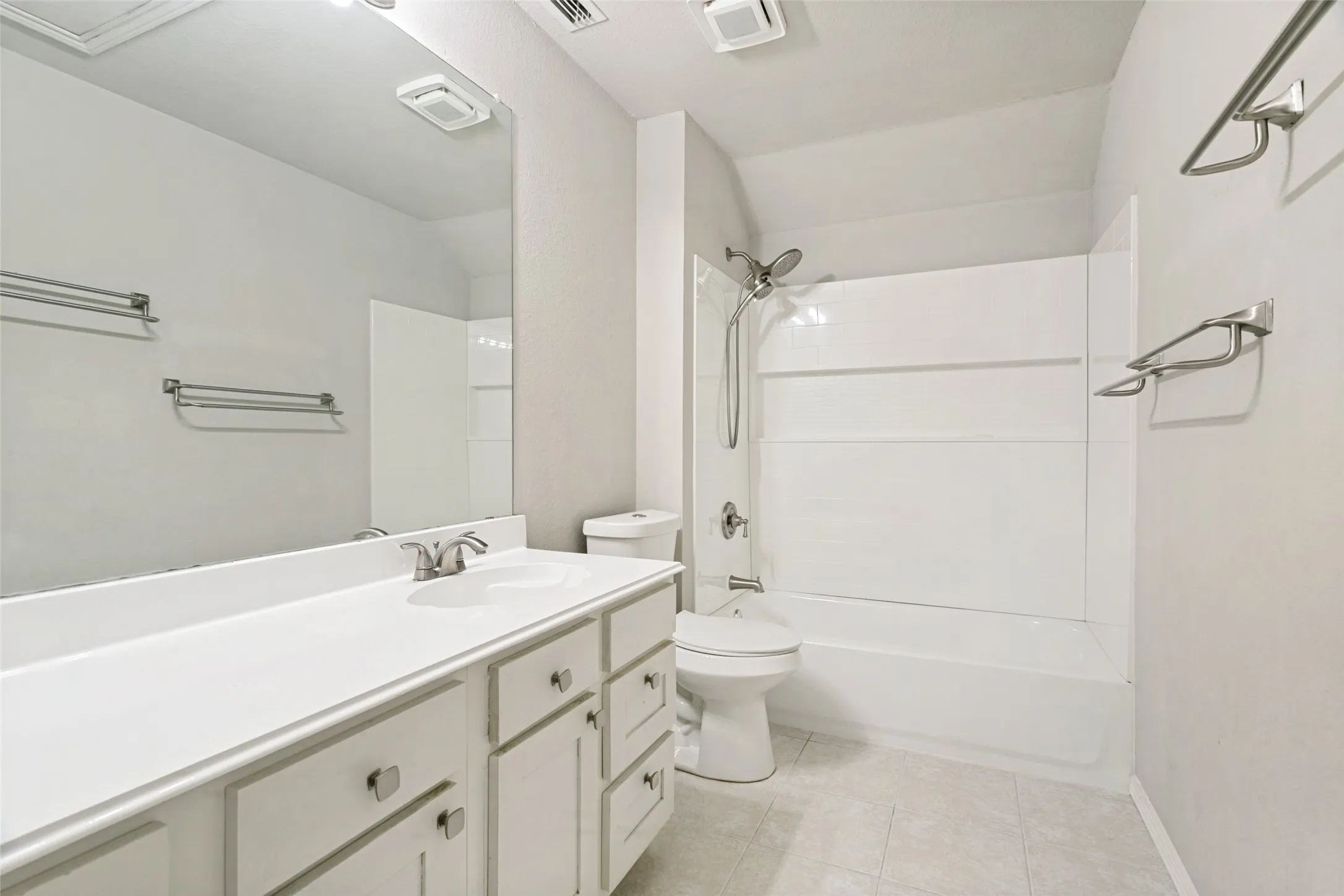 Upstairs full bath