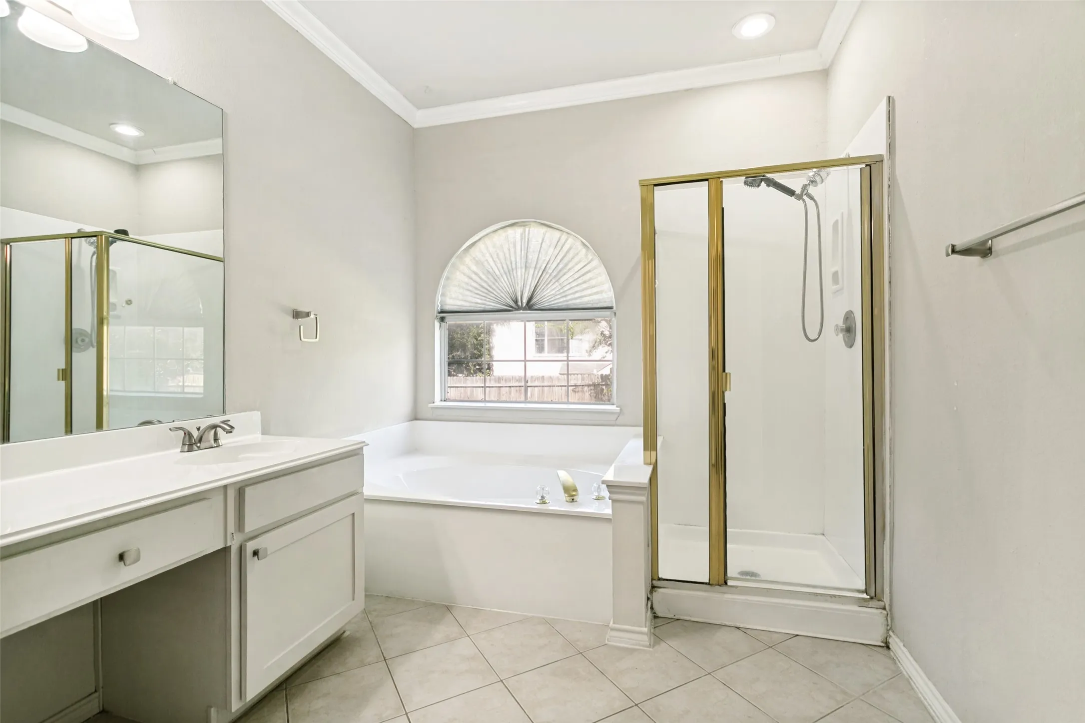Garden Tub, Separate Shower
