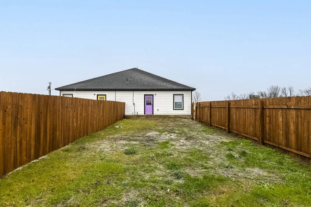 Duplex For Rent in Johnson County , 1020 Burnett Boulevard A, Alvarado, Texas 76009, 3 Bedroom, 2 Bathroom, 1 Garage spaces, 1,329 Sqft, built in 2024, mls#21355305, Real Estate Agent in Alvarado, Homes For Rent in Johnson county, Homes For Rent in Alvarado, Realtor in Alvarado Texas, Real Estate Brokerage Independent Realty Texas, Luminita Cordes Realtor