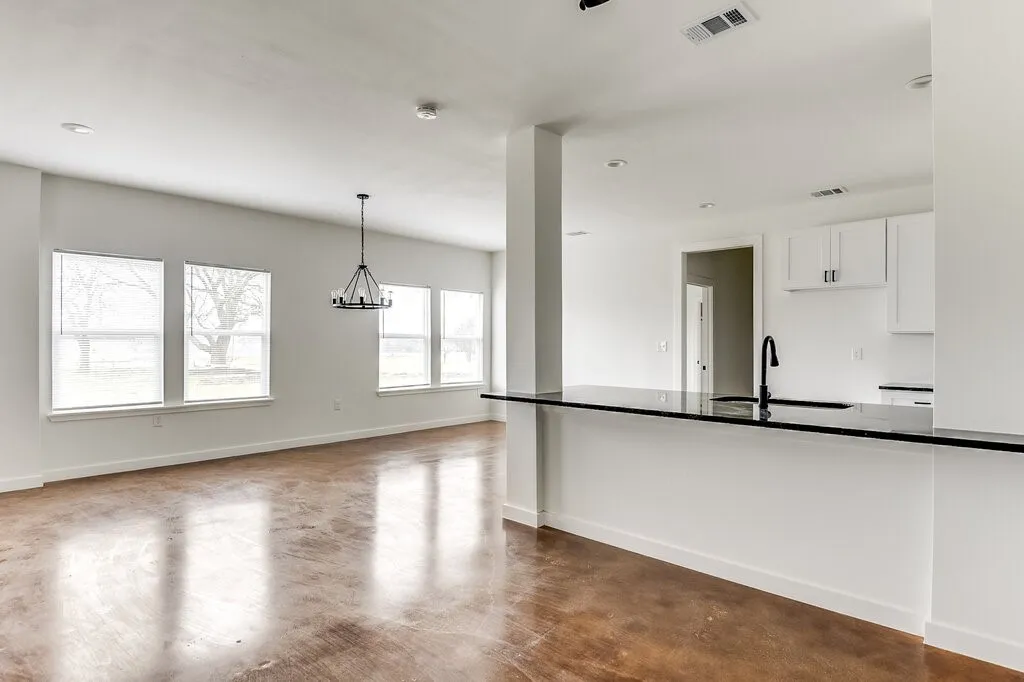 Duplex For Rent in Johnson County , 1020 Burnett Boulevard A, Alvarado, Texas 76009, 3 Bedroom, 2 Bathroom, 1 Garage spaces, 1,329 Sqft, built in 2024, mls#21355305, Real Estate Agent in Alvarado, Homes For Rent in Johnson county, Homes For Rent in Alvarado, Realtor in Alvarado Texas, Real Estate Brokerage Independent Realty Texas, Luminita Cordes Realtor