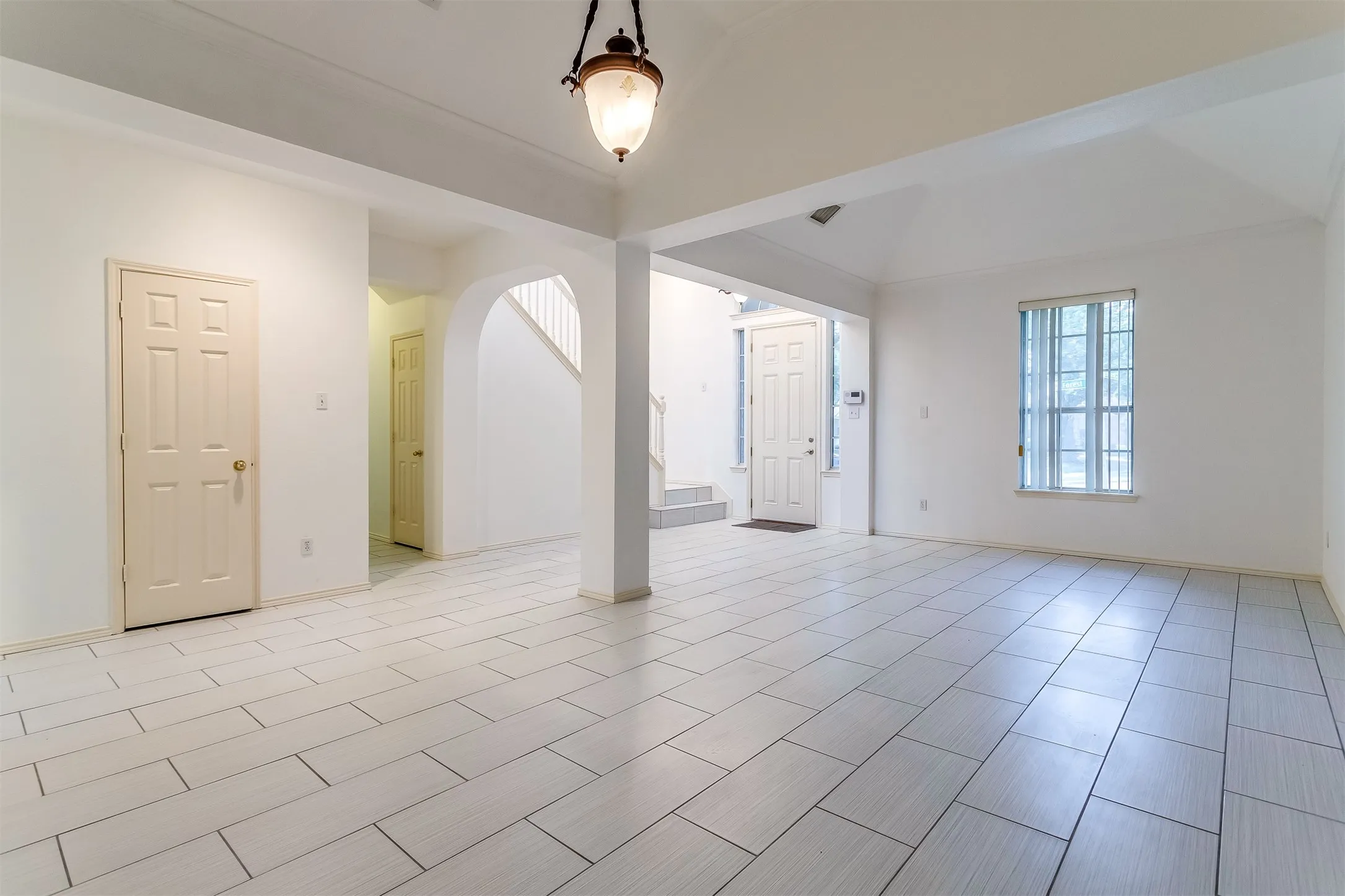 Single Family Residence For Rent in Collin County , 204 Forest Lane, Murphy, Texas 75094, 4 Bedroom, 3 Bathroom, 3 Garage spaces, 3,019 Sqft, built in 1996, mls#21354674, Real Estate Agent in Murphy, Homes For Rent in Collin county, Homes For Rent in Murphy, Realtor in Murphy Texas, Real Estate Brokerage Independent Realty Texas, Luminita Cordes Realtor