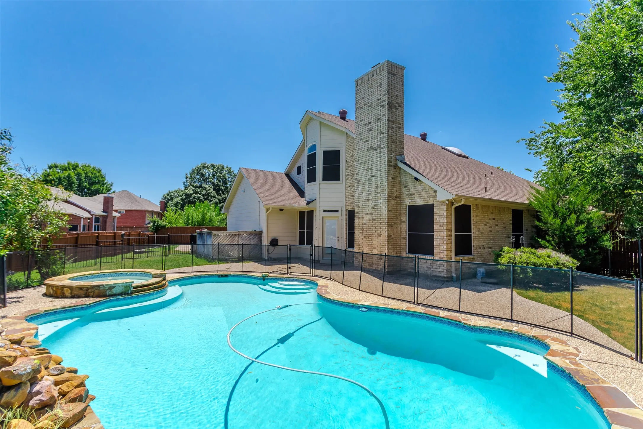Single Family Residence For Rent in Collin County , 204 Forest Lane, Murphy, Texas 75094, 4 Bedroom, 3 Bathroom, 3 Garage spaces, 3,019 Sqft, built in 1996, mls#21354674, Real Estate Agent in Murphy, Homes For Rent in Collin county, Homes For Rent in Murphy, Realtor in Murphy Texas, Real Estate Brokerage Independent Realty Texas, Luminita Cordes Realtor