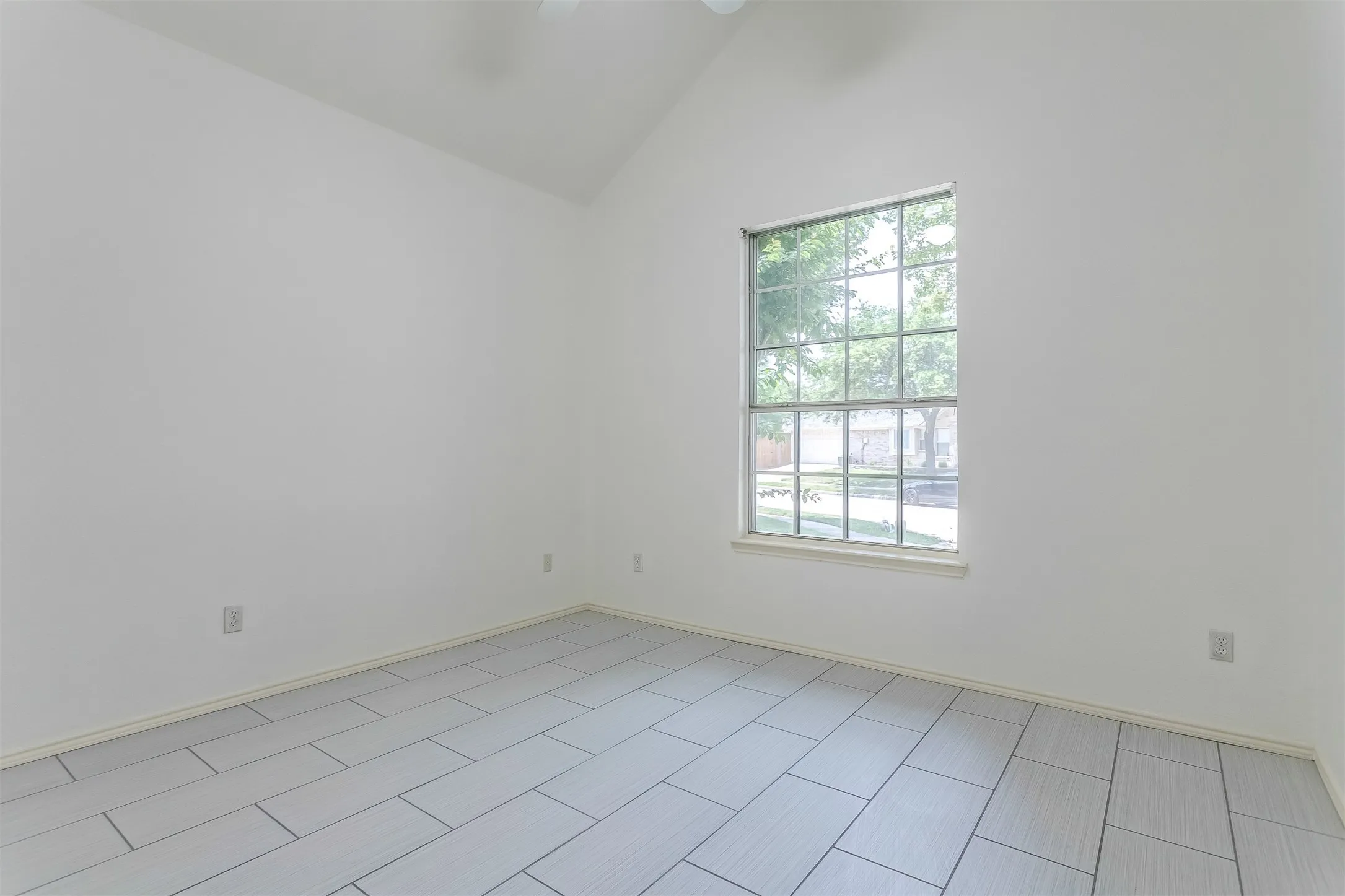 Single Family Residence For Rent in Collin County , 204 Forest Lane, Murphy, Texas 75094, 4 Bedroom, 3 Bathroom, 3 Garage spaces, 3,019 Sqft, built in 1996, mls#21354674, Real Estate Agent in Murphy, Homes For Rent in Collin county, Homes For Rent in Murphy, Realtor in Murphy Texas, Real Estate Brokerage Independent Realty Texas, Luminita Cordes Realtor