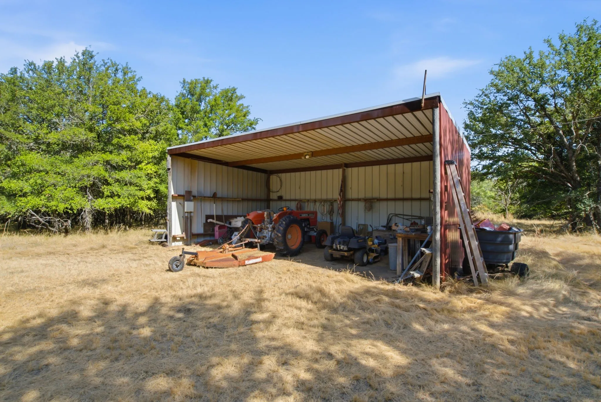 Farm For Sale in Erath County , 15075 Cr355, Dublin, Texas 76446, 2 Bedroom, 1 Bathroom, Garage spaces, 1,120 Sqft, built in 2005, Price $832,269, mls#21357474, Real Estate Agent in Dublin, Homes For Sale in Erath county, Homes For Sale in Dublin, Realtor in Dublin Texas, Real Estate Brokerage Independent Realty Texas, Luminita Cordes Realtor
