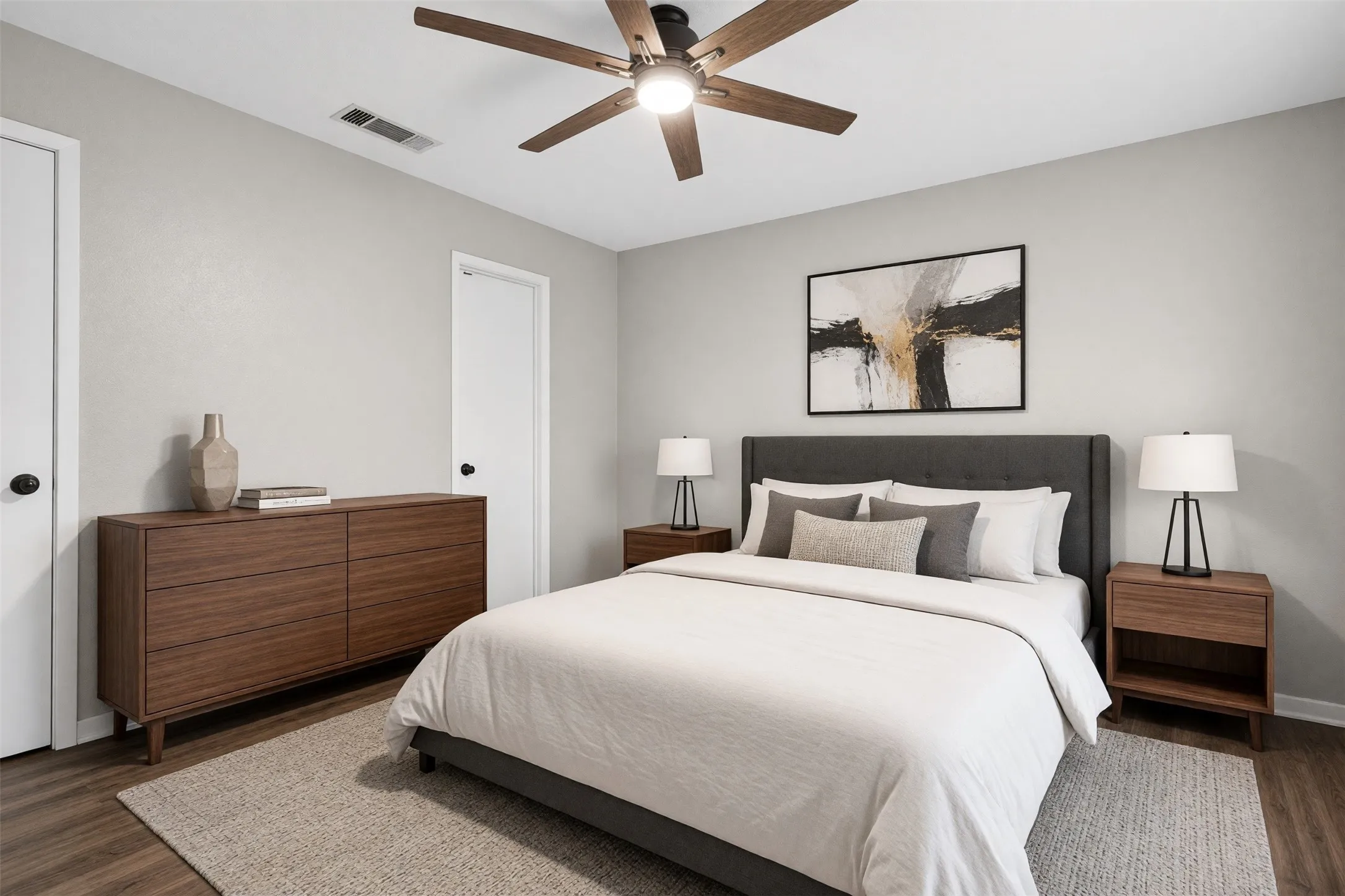 Condominium For Sale in Dallas County , 2632 Piedras, Irving, Texas 75038, 2 Bedroom, 3 Bathroom, 1 Garage spaces, 1,135 Sqft, built in 1981, mls#21357649, Real Estate Agent in Irving, Homes For Sale in Dallas county, Homes For Sale in Irving, Realtor in Irving Texas, Real Estate Brokerage Independent Realty Texas, Luminita Cordes Realtor