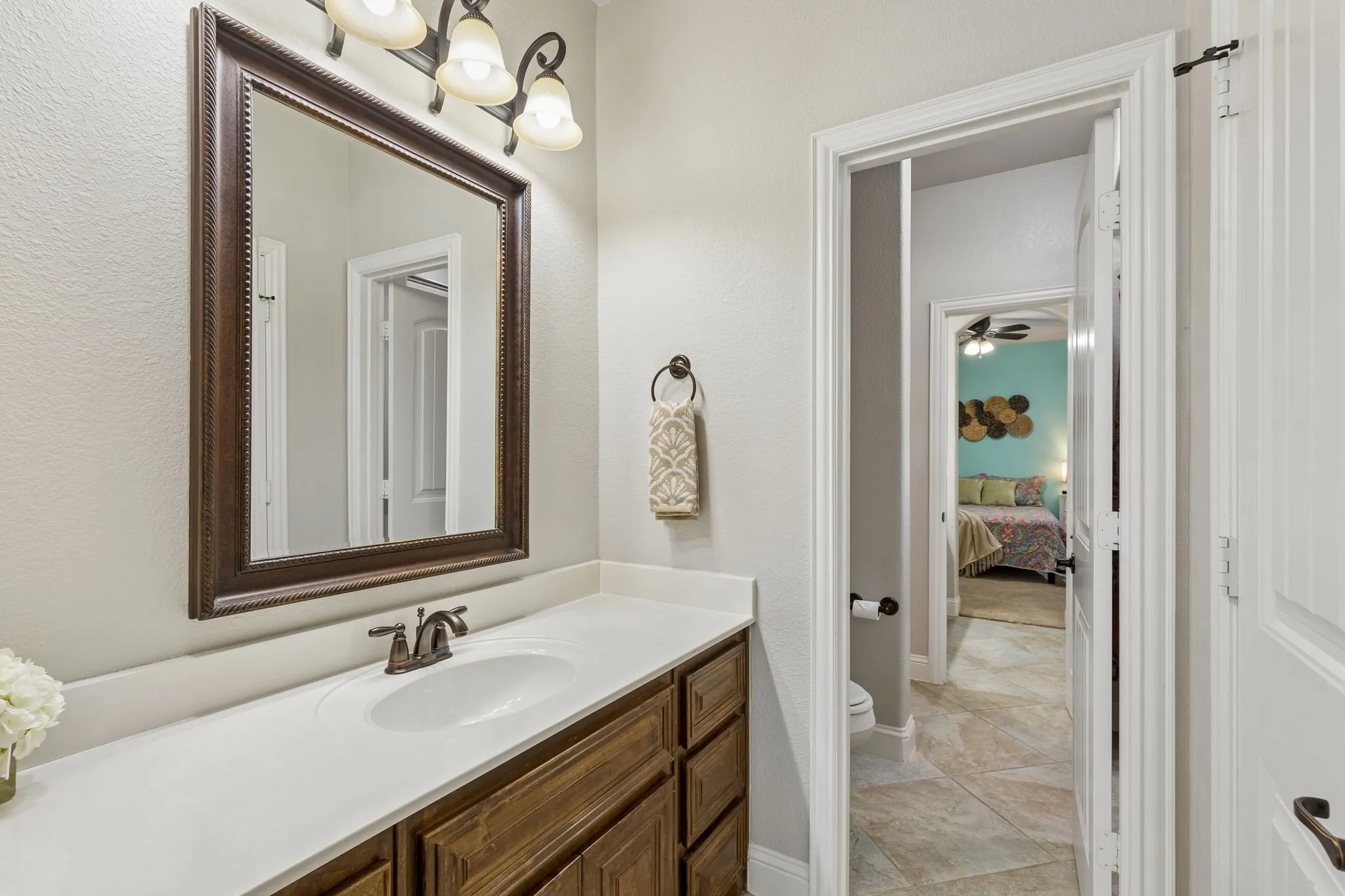 Single Family Residence For Sale in Dallas County , 4921 Empire Way, Irving, Texas 75038, 4 Bedroom, 4 Bathroom, 2 Garage spaces, 2,830 Sqft, built in 2013, mls#21348281, Real Estate Agent in Irving, Homes For Sale in Dallas county, Homes For Sale in Irving, Realtor in Irving Texas, Real Estate Brokerage Independent Realty Texas, Luminita Cordes Realtor