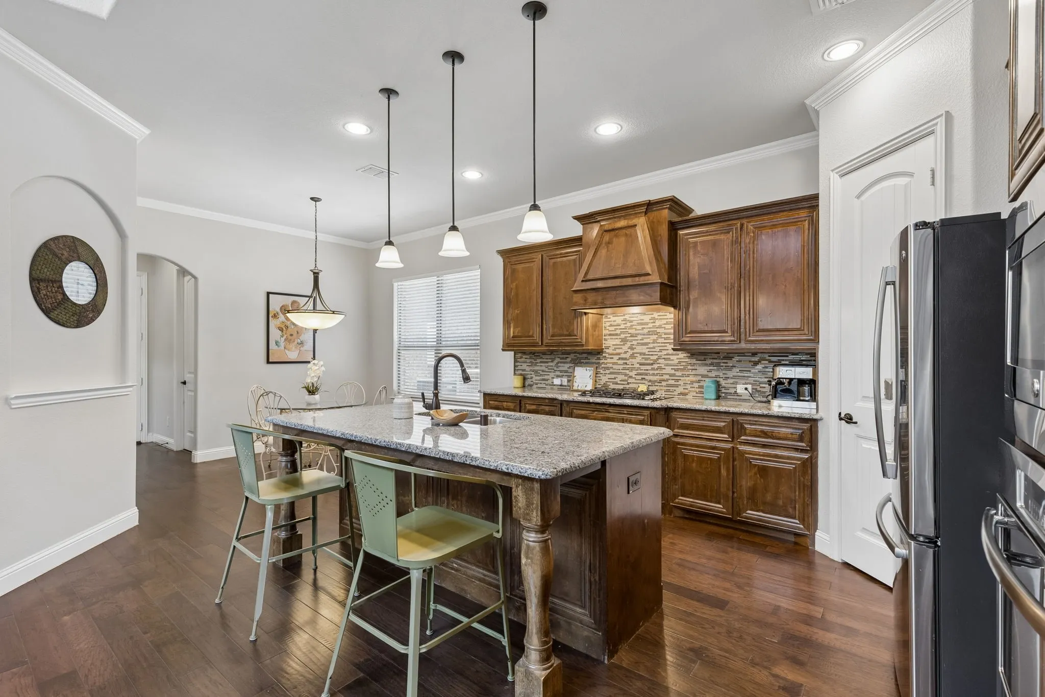 Single Family Residence For Sale in Dallas County , 4921 Empire Way, Irving, Texas 75038, 4 Bedroom, 4 Bathroom, 2 Garage spaces, 2,830 Sqft, built in 2013, mls#21348281, Real Estate Agent in Irving, Homes For Sale in Dallas county, Homes For Sale in Irving, Realtor in Irving Texas, Real Estate Brokerage Independent Realty Texas, Luminita Cordes Realtor