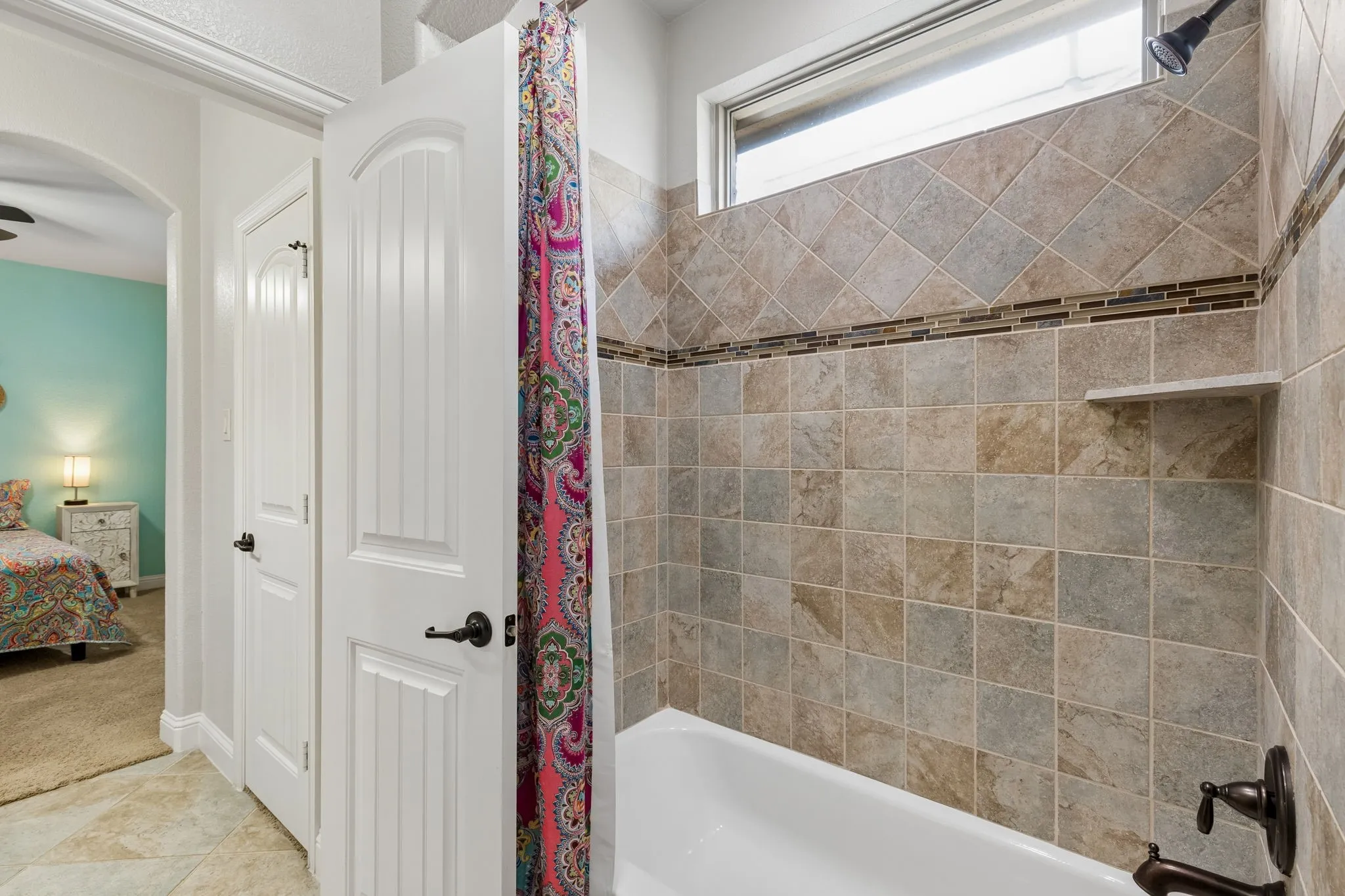 Single Family Residence For Sale in Dallas County , 4921 Empire Way, Irving, Texas 75038, 4 Bedroom, 4 Bathroom, 2 Garage spaces, 2,830 Sqft, built in 2013, mls#21348281, Real Estate Agent in Irving, Homes For Sale in Dallas county, Homes For Sale in Irving, Realtor in Irving Texas, Real Estate Brokerage Independent Realty Texas, Luminita Cordes Realtor