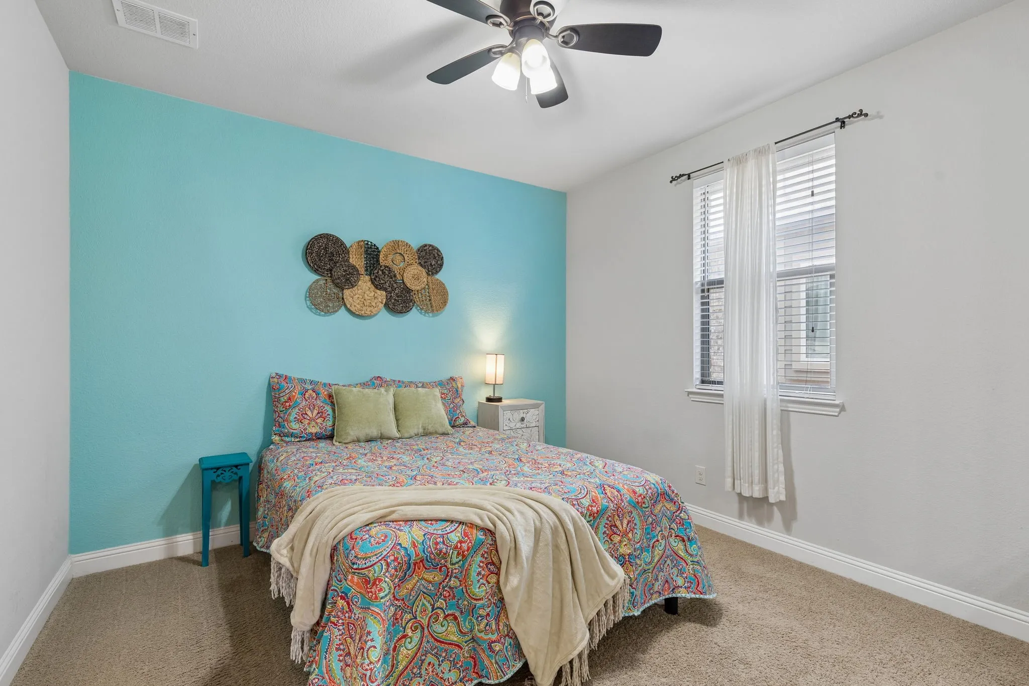 Single Family Residence For Sale in Dallas County , 4921 Empire Way, Irving, Texas 75038, 4 Bedroom, 4 Bathroom, 2 Garage spaces, 2,830 Sqft, built in 2013, mls#21348281, Real Estate Agent in Irving, Homes For Sale in Dallas county, Homes For Sale in Irving, Realtor in Irving Texas, Real Estate Brokerage Independent Realty Texas, Luminita Cordes Realtor