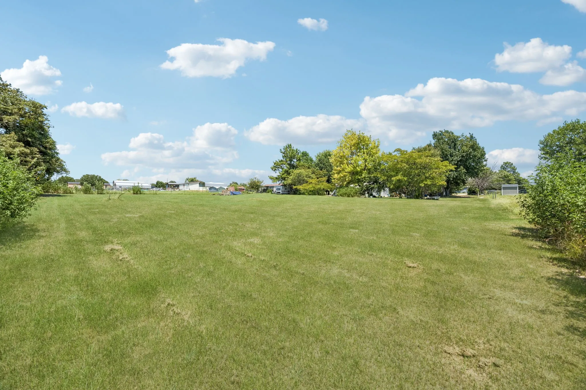 Mobile Home For Sale in Parker County , 192 Oak Meadows Drive, Springtown, Texas 76082, 4 Bedroom, 2 Bathroom, Garage spaces, 1,216 Sqft, built in 1996, mls#21357002, Real Estate Agent in Springtown, Homes For Sale in Parker county, Homes For Sale in Springtown, Realtor in Springtown Texas, Real Estate Brokerage Independent Realty Texas, Luminita Cordes Realtor