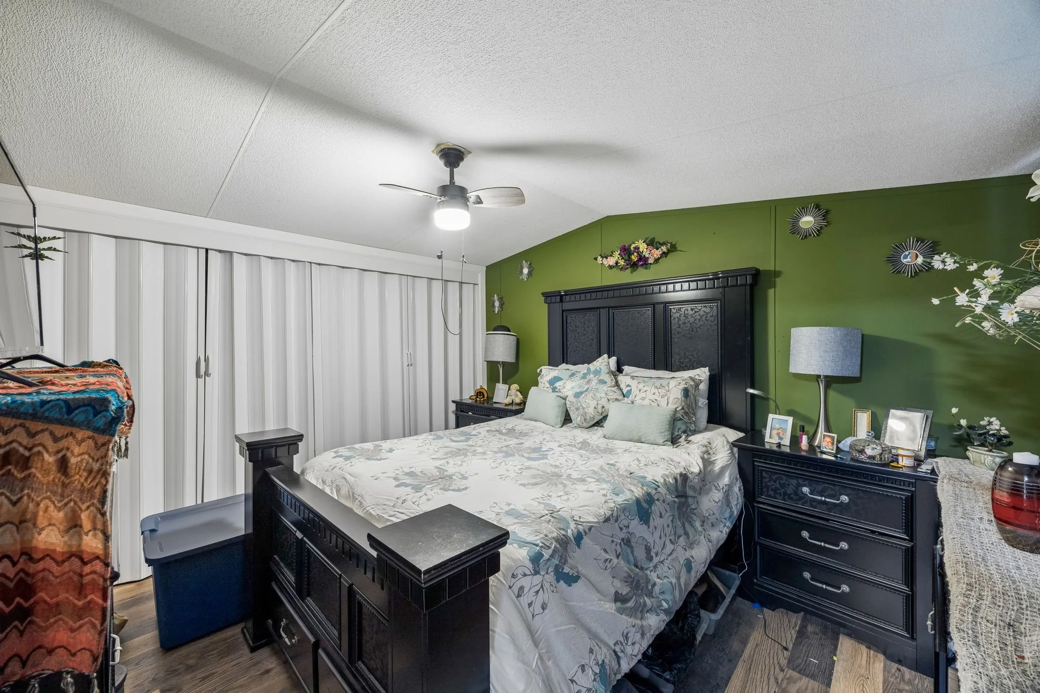 Mobile Home For Sale in Parker County , 192 Oak Meadows Drive, Springtown, Texas 76082, 4 Bedroom, 2 Bathroom, Garage spaces, 1,216 Sqft, built in 1996, mls#21357002, Real Estate Agent in Springtown, Homes For Sale in Parker county, Homes For Sale in Springtown, Realtor in Springtown Texas, Real Estate Brokerage Independent Realty Texas, Luminita Cordes Realtor