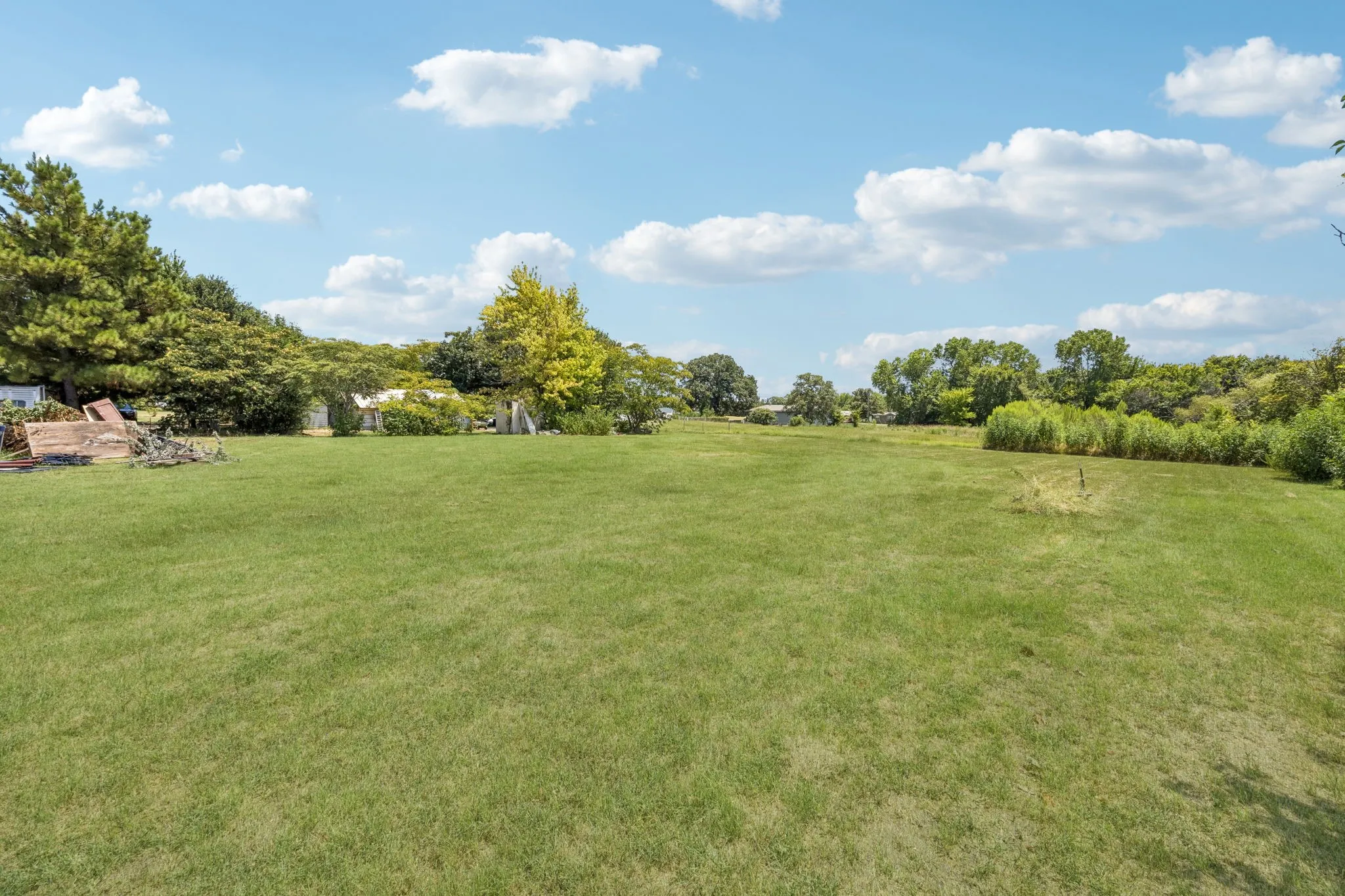 Mobile Home For Sale in Parker County , 192 Oak Meadows Drive, Springtown, Texas 76082, 4 Bedroom, 2 Bathroom, Garage spaces, 1,216 Sqft, built in 1996, mls#21357002, Real Estate Agent in Springtown, Homes For Sale in Parker county, Homes For Sale in Springtown, Realtor in Springtown Texas, Real Estate Brokerage Independent Realty Texas, Luminita Cordes Realtor