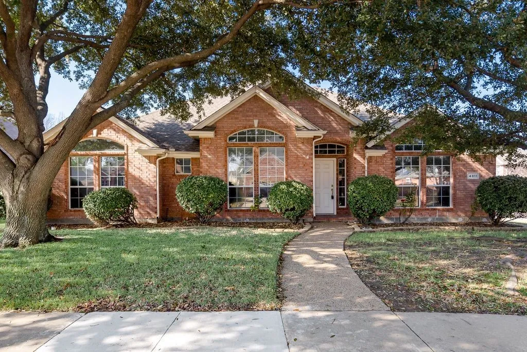 Single Family Residence For Rent in Collin County , 4911 Lakeland Drive, Frisco, Texas 75035, 4 Bedroom, 2 Bathroom, 2 Garage spaces, 2,405 Sqft, built in 1999, mls#21357617, Real Estate Agent in Frisco, Homes For Rent in Collin county, Homes For Rent in Frisco, Realtor in Frisco Texas, Real Estate Brokerage Independent Realty Texas, Luminita Cordes Realtor