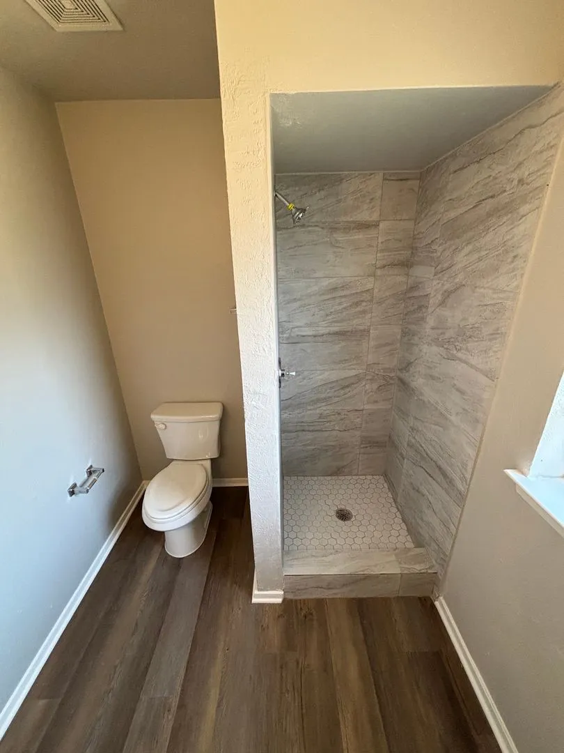 Single Family Residence For Sale in Dallas County , 4002 Fairbanks Court, Irving, Texas 75062, 3 Bedroom, 2 Bathroom, 2 Garage spaces, 1,224 Sqft, built in 1968, Price $260,000, mls#21355616, Real Estate Agent in Irving, Homes For Sale in Dallas county, Homes For Sale in Irving, Realtor in Irving Texas, Real Estate Brokerage Independent Realty Texas, Luminita Cordes Realtor
