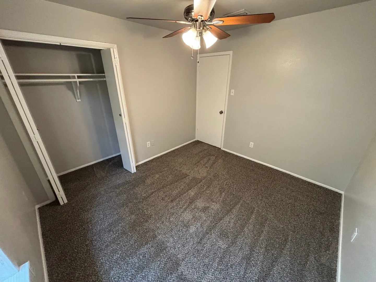 Single Family Residence For Sale in Dallas County , 4002 Fairbanks Court, Irving, Texas 75062, 3 Bedroom, 2 Bathroom, 2 Garage spaces, 1,224 Sqft, built in 1968, Price $260,000, mls#21355616, Real Estate Agent in Irving, Homes For Sale in Dallas county, Homes For Sale in Irving, Realtor in Irving Texas, Real Estate Brokerage Independent Realty Texas, Luminita Cordes Realtor