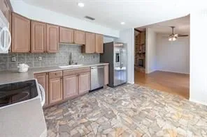 Single Family Residence For Rent in Collin County , 1512 Jabbet Drive, Plano, Texas 75025, 3 Bedroom, 2 Bathroom, 2 Garage spaces, 1,452 Sqft, built in 1983, mls#21357664, Real Estate Agent in Plano, Homes For Rent in Collin county, Homes For Rent in Plano, Realtor in Plano Texas, Real Estate Brokerage Independent Realty Texas, Luminita Cordes Realtor