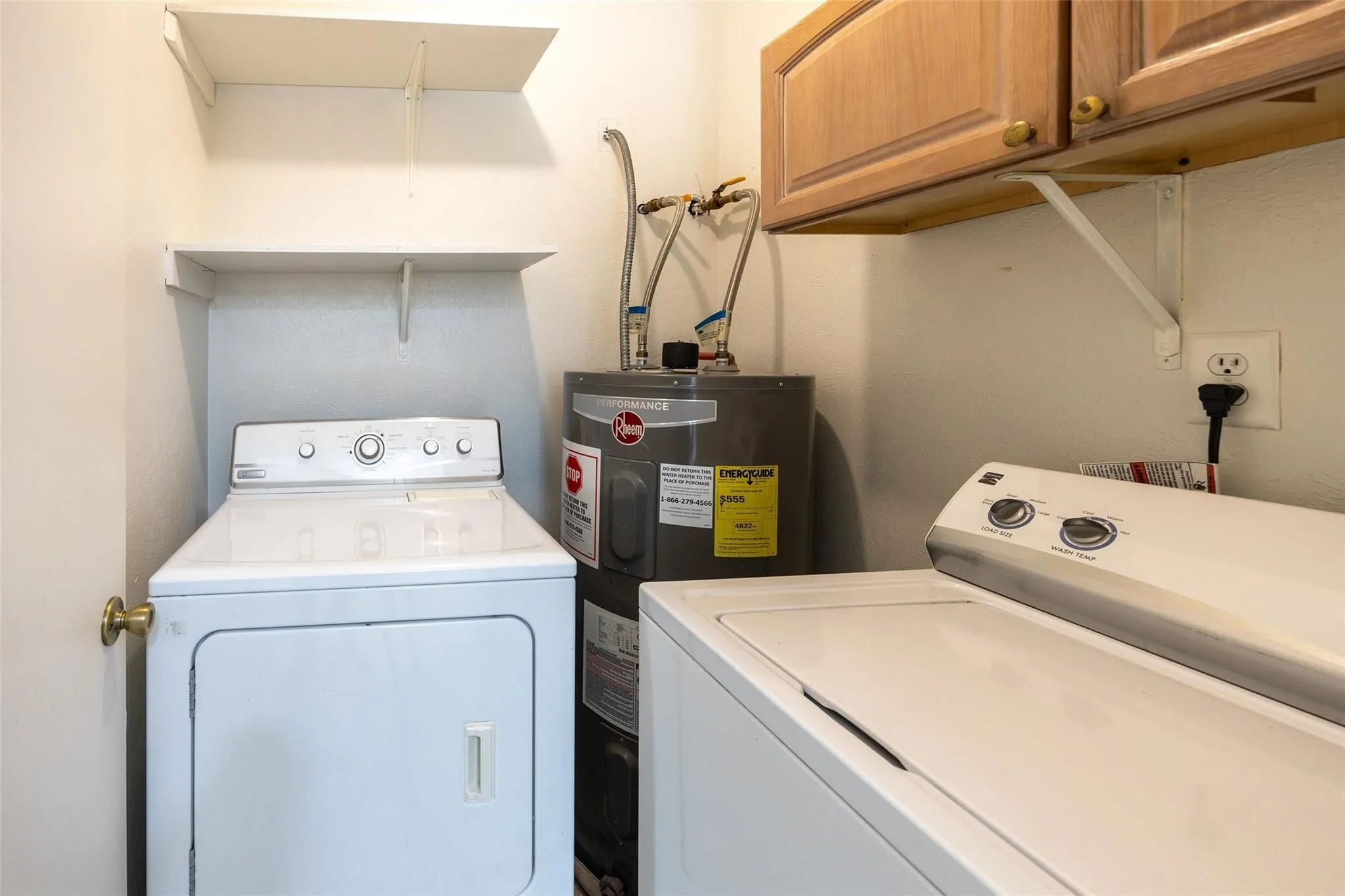 Single Family Residence For Rent in Collin County , 1512 Jabbet Drive, Plano, Texas 75025, 3 Bedroom, 2 Bathroom, 2 Garage spaces, 1,452 Sqft, built in 1983, mls#21357664, Real Estate Agent in Plano, Homes For Rent in Collin county, Homes For Rent in Plano, Realtor in Plano Texas, Real Estate Brokerage Independent Realty Texas, Luminita Cordes Realtor