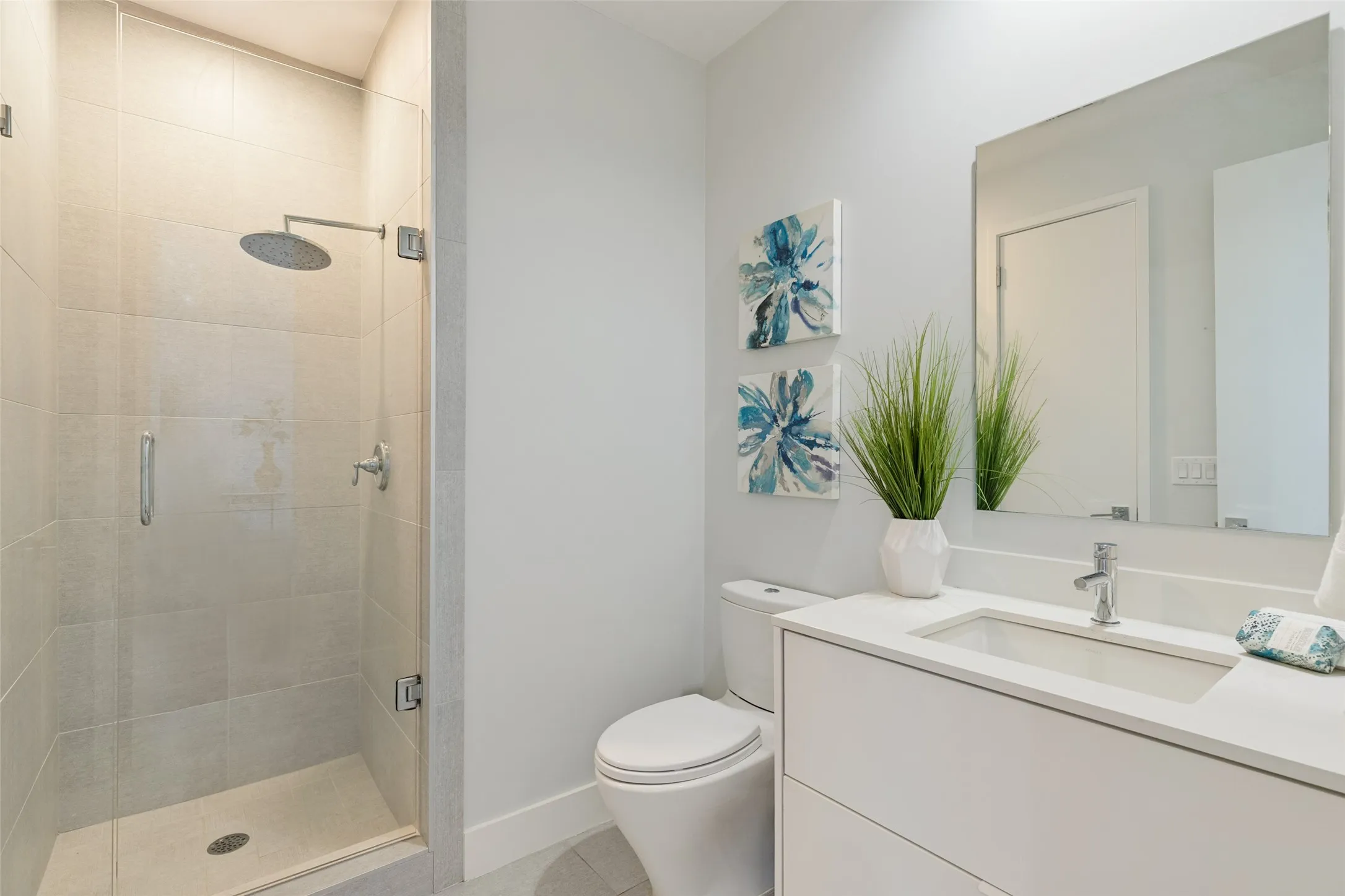 Single Family Residence For Sale in Dallas County , 1848 Mcmillan Avenue, Dallas, Texas 75206, 4 Bedroom, 4 Bathroom, 2 Garage spaces, 3,352 Sqft, built in 2017, mls#21357537, Real Estate Agent in Dallas, Homes For Sale in Dallas county, Homes For Sale in Dallas, Realtor in Dallas Texas, Real Estate Brokerage Independent Realty Texas, Luminita Cordes Realtor