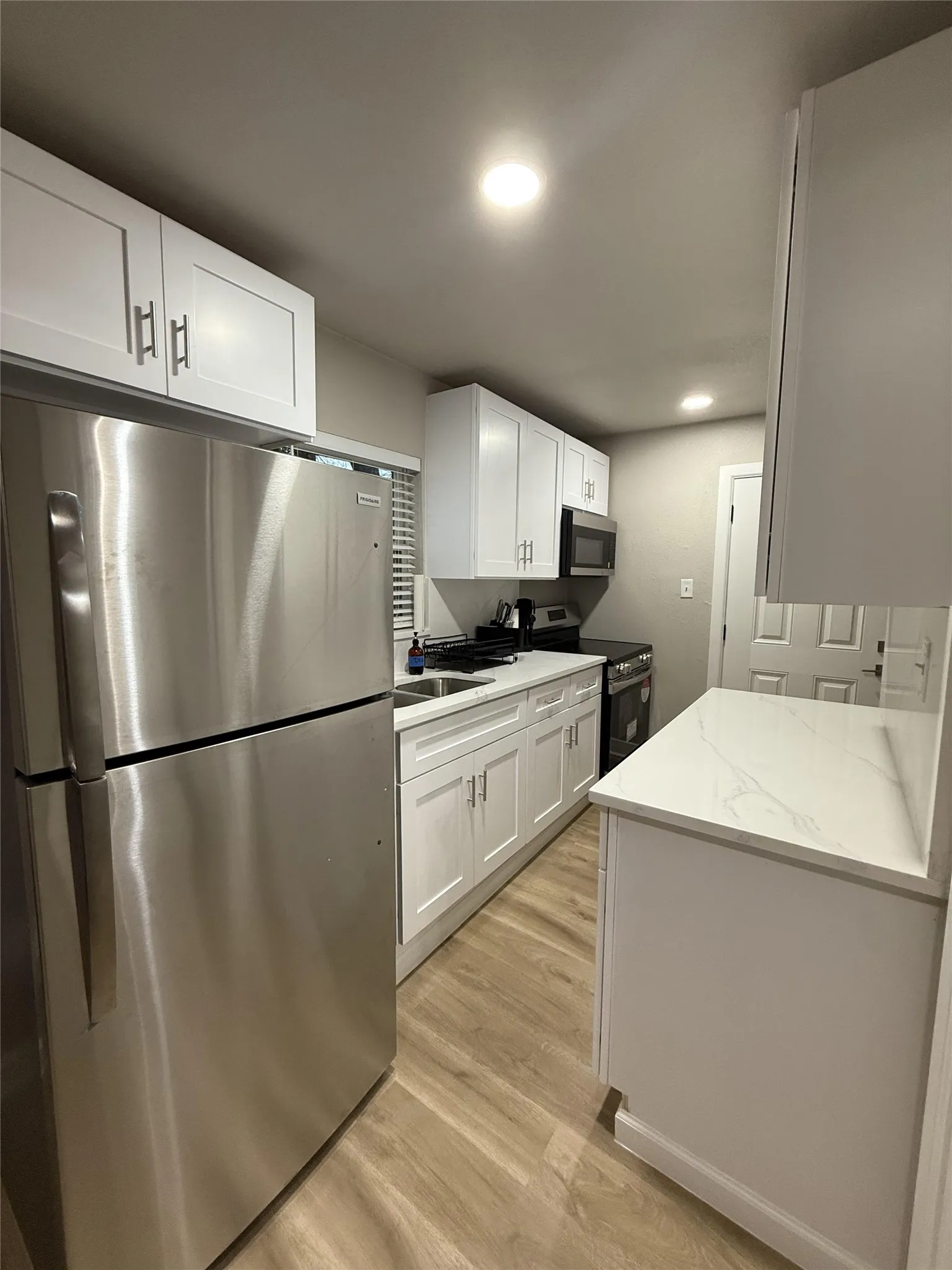 Single Family Residence For Sale in Dallas County , 2640 Lawrence Street, Dallas, Texas 75215, 5 Bedroom, 2 Bathroom, Garage spaces, 1,036 Sqft, built in 1929, mls#21353393, Real Estate Agent in Dallas, Homes For Sale in Dallas county, Homes For Sale in Dallas, Realtor in Dallas Texas, Real Estate Brokerage Independent Realty Texas, Luminita Cordes Realtor