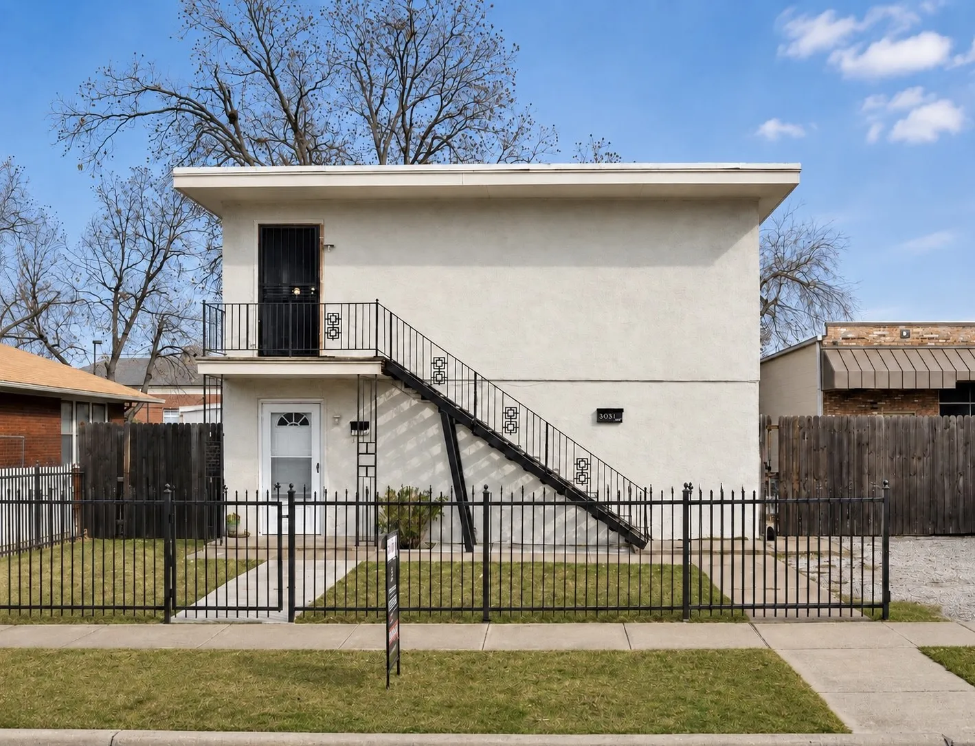 Duplex For Rent in Tarrant County , 3039 College Avenue, Fort Worth, Texas 76110, 2 Bedroom, 1 Bathroom, Garage spaces, 1,566 Sqft, built in 1960, mls#21356486, Real Estate Agent in Fort Worth, Homes For Rent in Tarrant county, Homes For Rent in Fort Worth, Realtor in Fort Worth Texas, Real Estate Brokerage Independent Realty Texas, Luminita Cordes Realtor