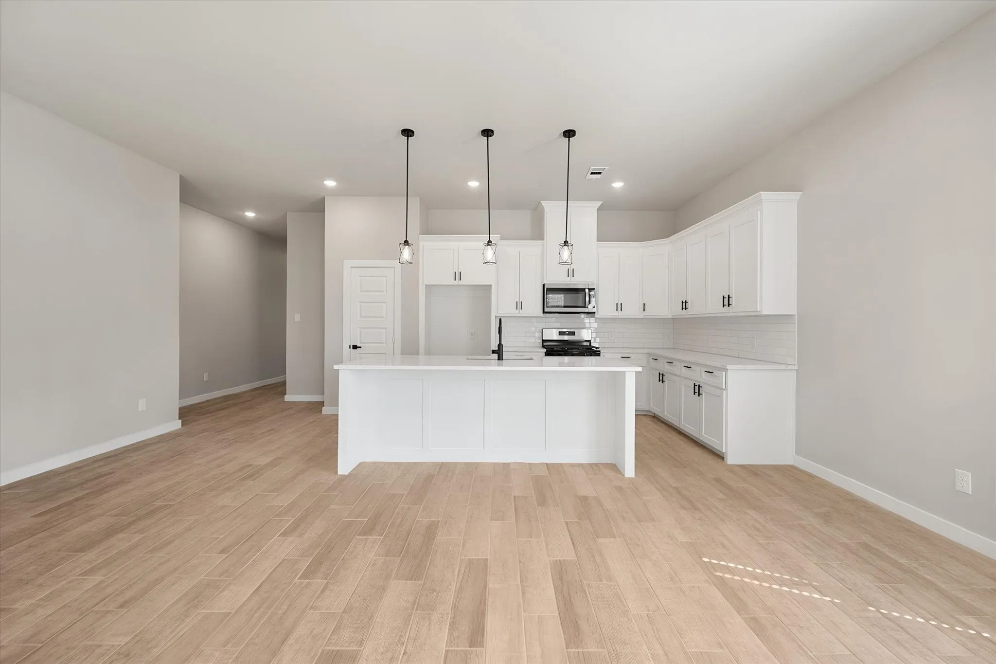 Single Family Residence For Sale in Navarro County , 3617 Emhouse Road, Corsicana, Texas 75110, 4 Bedroom, 3 Bathroom, 2 Garage spaces, 2,000 Sqft, built in 2026, mls#21356751, Real Estate Agent in Corsicana, Homes For Sale in Navarro county, Homes For Sale in Corsicana, Realtor in Corsicana Texas, Real Estate Brokerage Independent Realty Texas, Luminita Cordes Realtor
