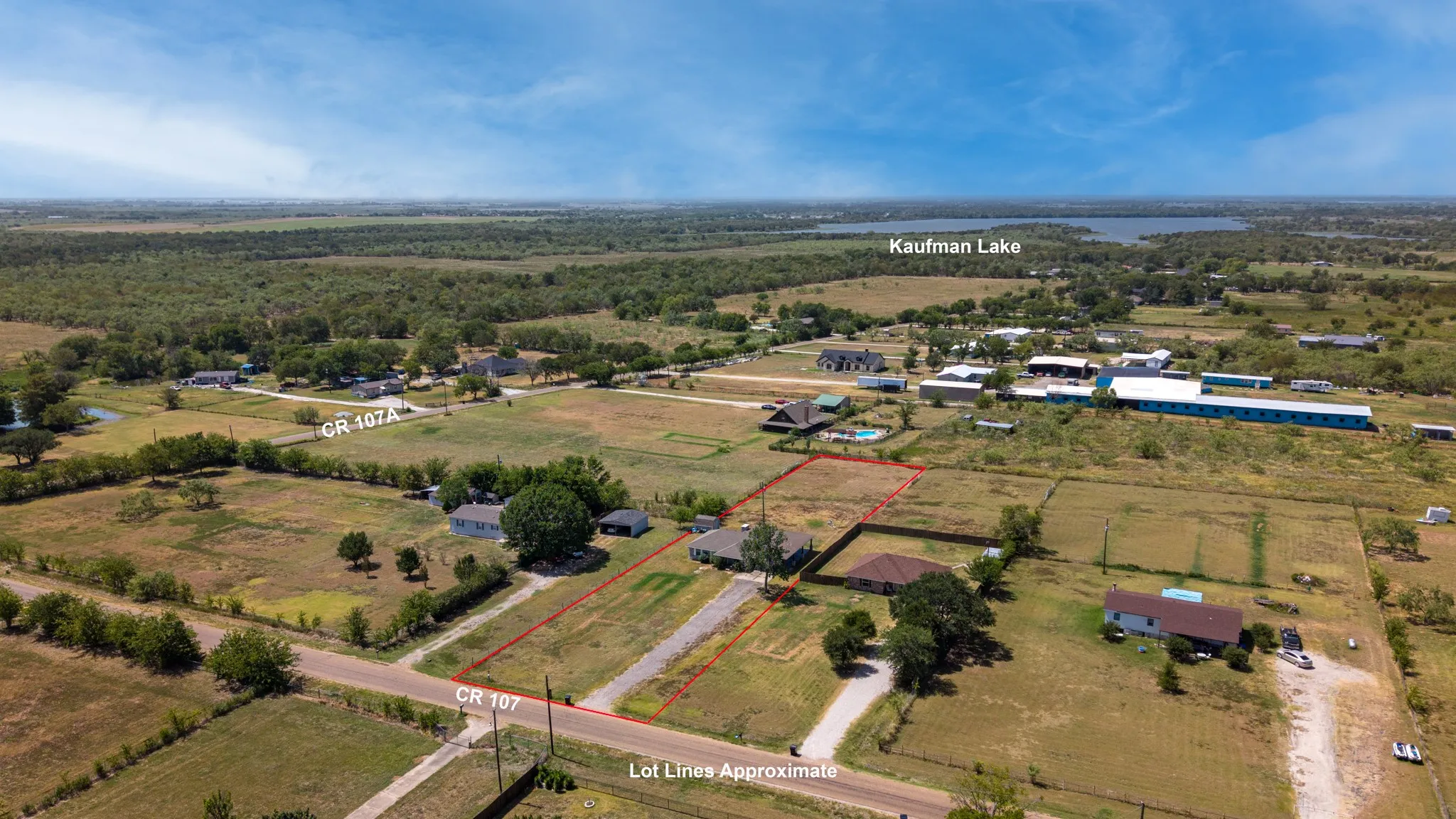 Single Family Residence For Sale in Kaufman County , 4676 County Road 107, Kaufman, Texas 75142, 4 Bedroom, 1 Bathroom, Garage spaces, 1,036 Sqft, built in 1991, mls#21357546, Real Estate Agent in Kaufman, Homes For Sale in Kaufman county, Homes For Sale in Kaufman, Realtor in Kaufman Texas, Real Estate Brokerage Independent Realty Texas, Luminita Cordes Realtor