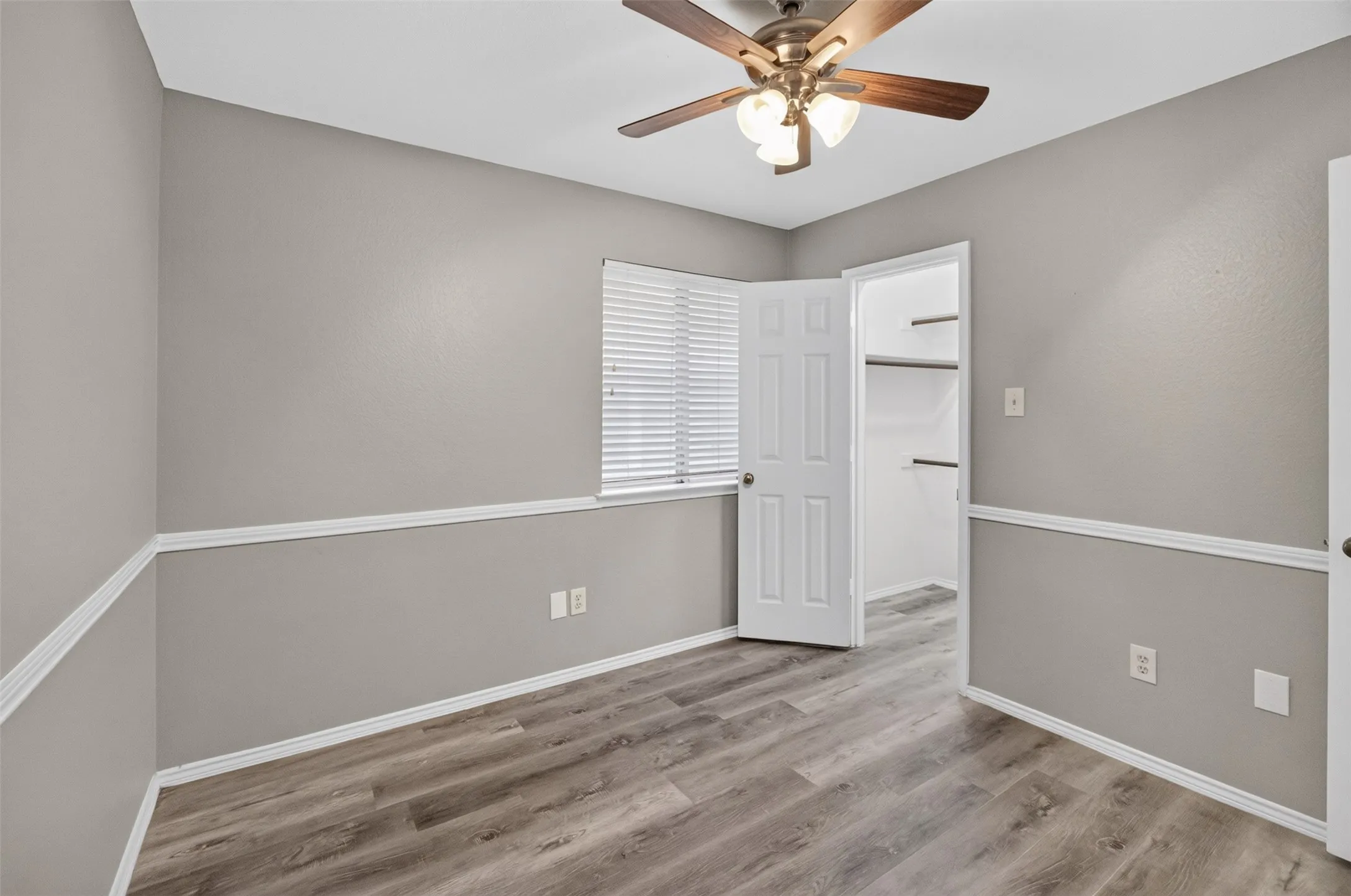 Single Family Residence For Rent in Tarrant County , 6318 Brookcrest Drive, Arlington, Texas 76018, 3 Bedroom, 2 Bathroom, 2 Garage spaces, 1,704 Sqft, built in 1987, mls#21357704, Real Estate Agent in Arlington, Homes For Rent in Tarrant county, Homes For Rent in Arlington, Realtor in Arlington Texas, Real Estate Brokerage Independent Realty Texas, Luminita Cordes Realtor