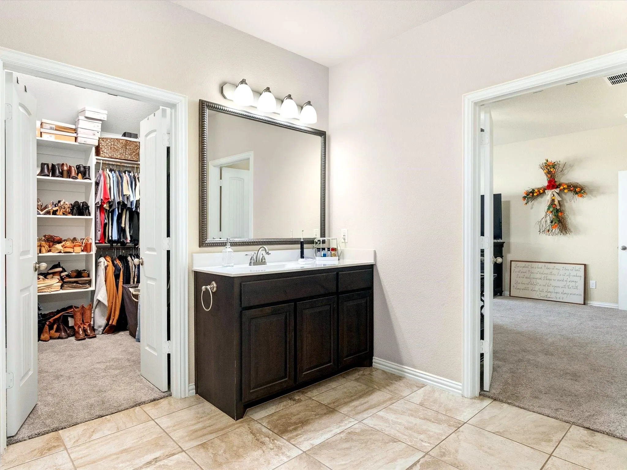 Single Family Residence For Sale in Kaufman County , 1231 Christie Lane, Terrell, Texas 75161, 4 Bedroom, 3 Bathroom, 3 Garage spaces, 2,772 Sqft, built in 2018, mls#21357709, Real Estate Agent in Terrell, Homes For Sale in Kaufman county, Homes For Sale in Terrell, Realtor in Terrell Texas, Real Estate Brokerage Independent Realty Texas, Luminita Cordes Realtor