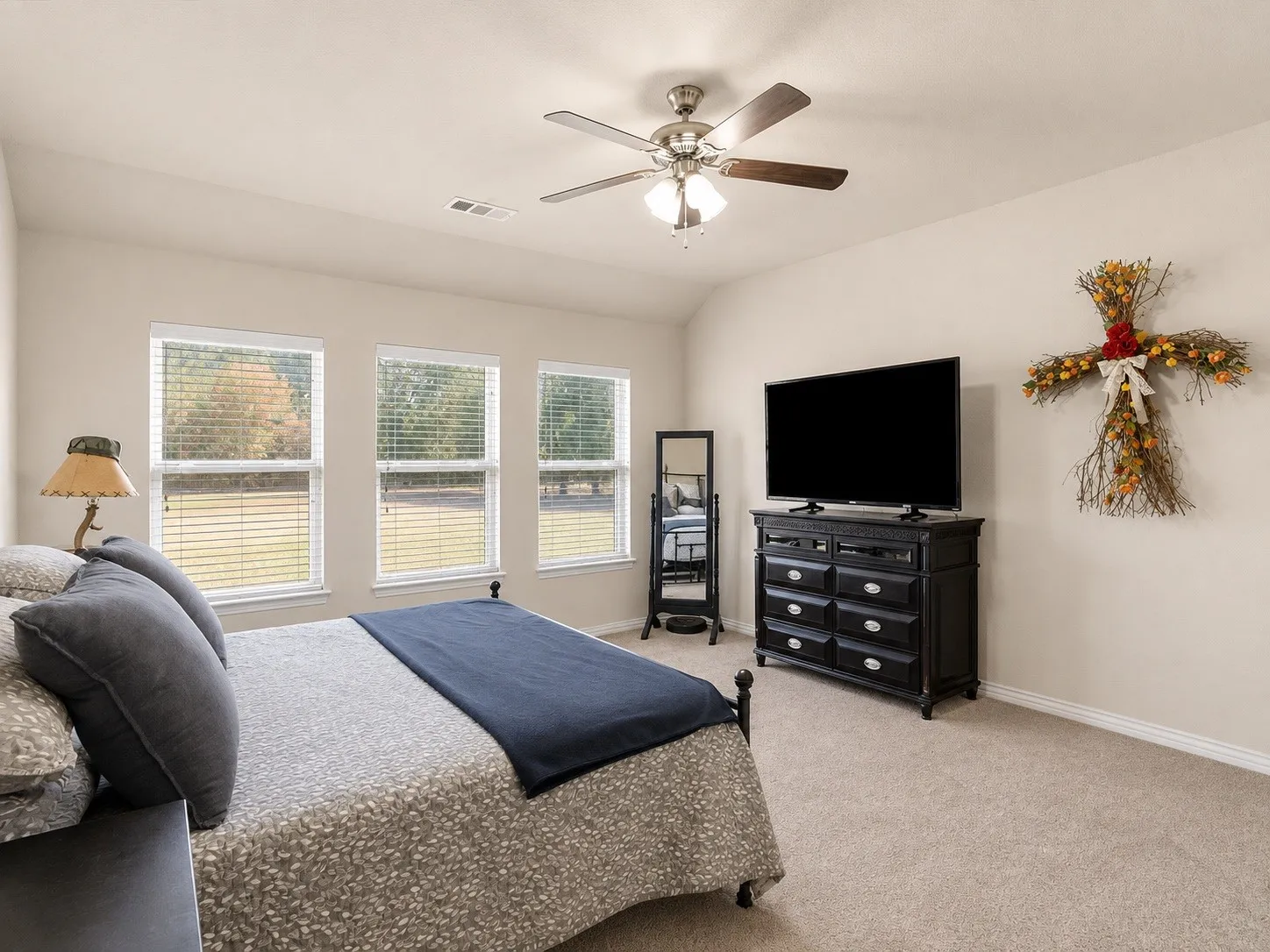 Single Family Residence For Sale in Kaufman County , 1231 Christie Lane, Terrell, Texas 75161, 4 Bedroom, 3 Bathroom, 3 Garage spaces, 2,772 Sqft, built in 2018, mls#21357709, Real Estate Agent in Terrell, Homes For Sale in Kaufman county, Homes For Sale in Terrell, Realtor in Terrell Texas, Real Estate Brokerage Independent Realty Texas, Luminita Cordes Realtor