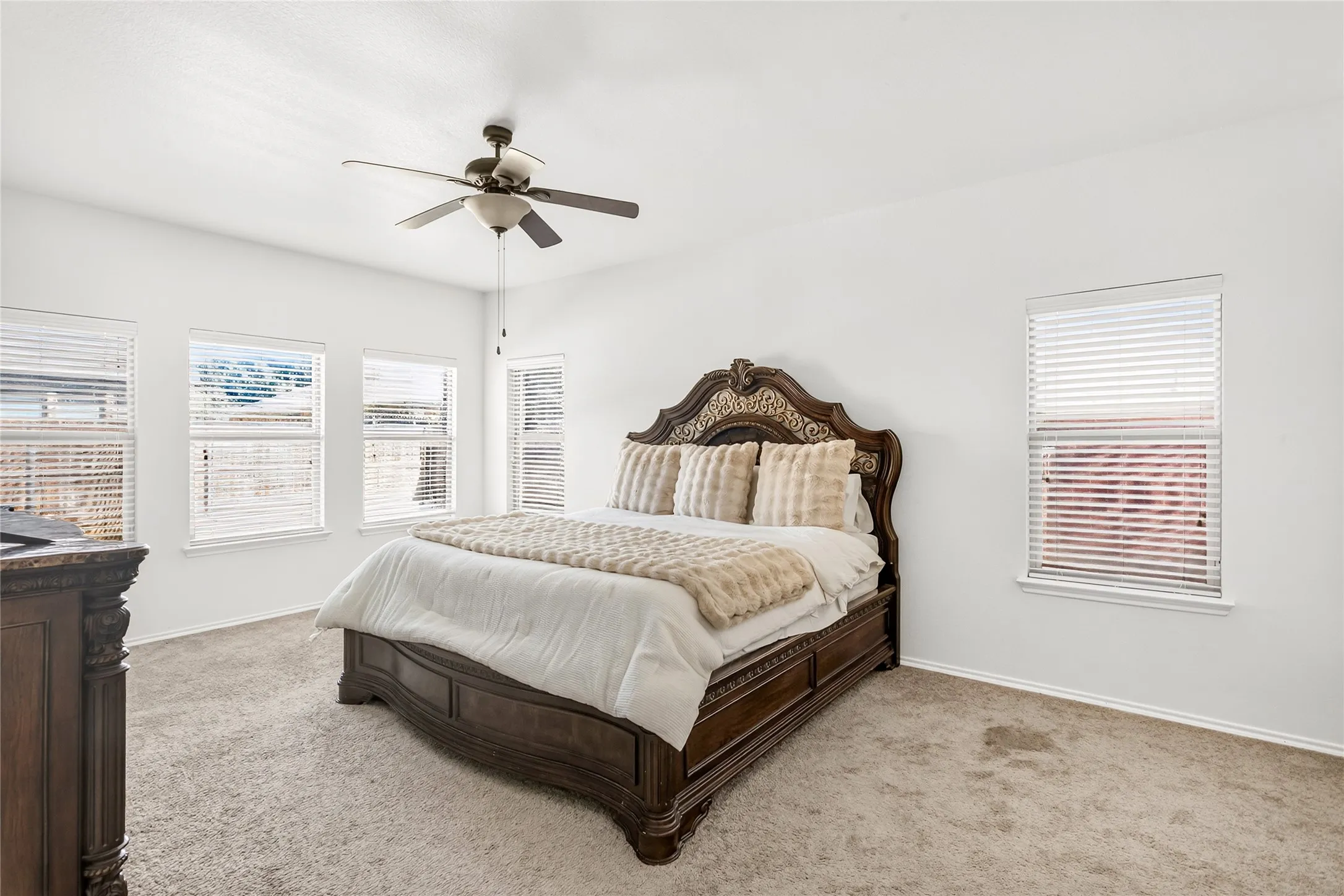 Single Family Residence For Sale in Collin County , 3712 Wolf Creek Lane, Melissa, Texas 75454, 4 Bedroom, 3 Bathroom, 2 Garage spaces, 2,303 Sqft, built in 2007, mls#21356584, Real Estate Agent in Melissa, Homes For Sale in Collin county, Homes For Sale in Melissa, Realtor in Melissa Texas, Real Estate Brokerage Independent Realty Texas, Luminita Cordes Realtor
