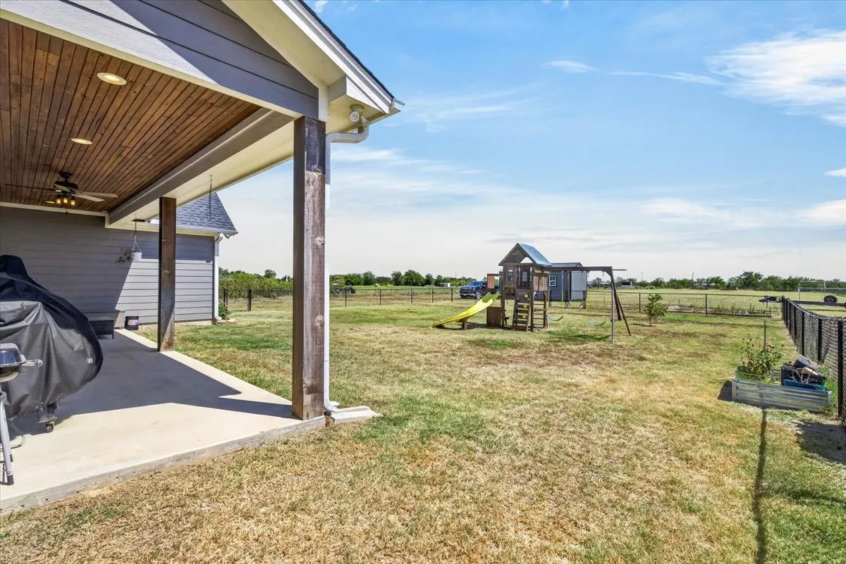 Single Family Residence For Sale in Kaufman County , 18244 County Road 4001, Mabank, Texas 75147, 3 Bedroom, 2 Bathroom, 2 Garage spaces, 1,992 Sqft, built in 2021, mls#21344567, Real Estate Agent in Mabank, Homes For Sale in Kaufman county, Homes For Sale in Mabank, Realtor in Mabank Texas, Real Estate Brokerage Independent Realty Texas, Luminita Cordes Realtor