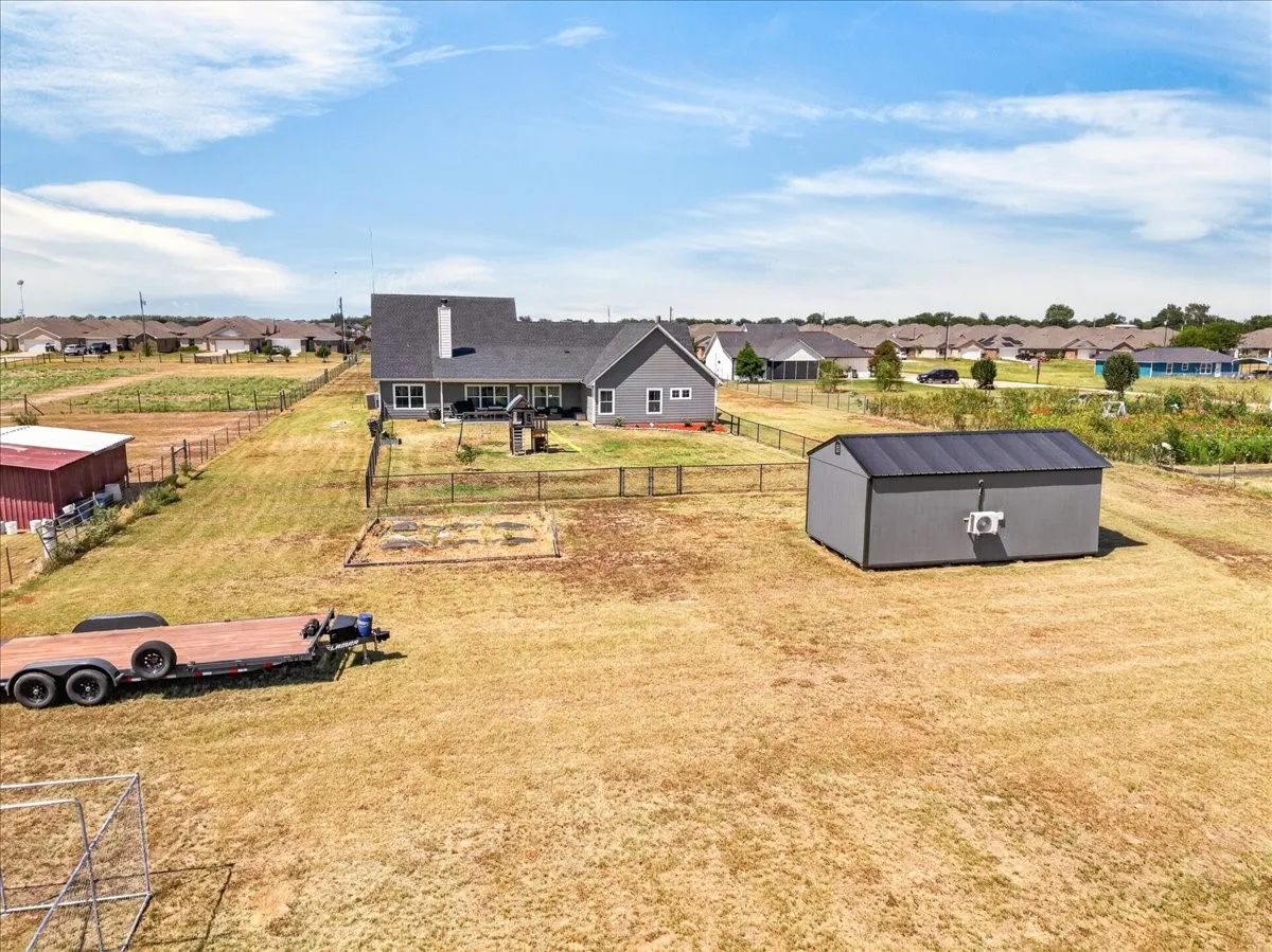 Single Family Residence For Sale in Kaufman County , 18244 County Road 4001, Mabank, Texas 75147, 3 Bedroom, 2 Bathroom, 2 Garage spaces, 1,992 Sqft, built in 2021, mls#21344567, Real Estate Agent in Mabank, Homes For Sale in Kaufman county, Homes For Sale in Mabank, Realtor in Mabank Texas, Real Estate Brokerage Independent Realty Texas, Luminita Cordes Realtor